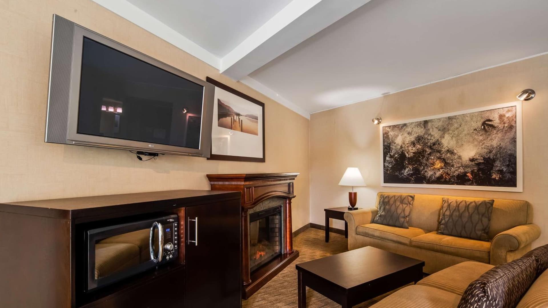 Best Western Plus Silverdale Beach Hotel gallery photo in Silverdale, WA — image 51