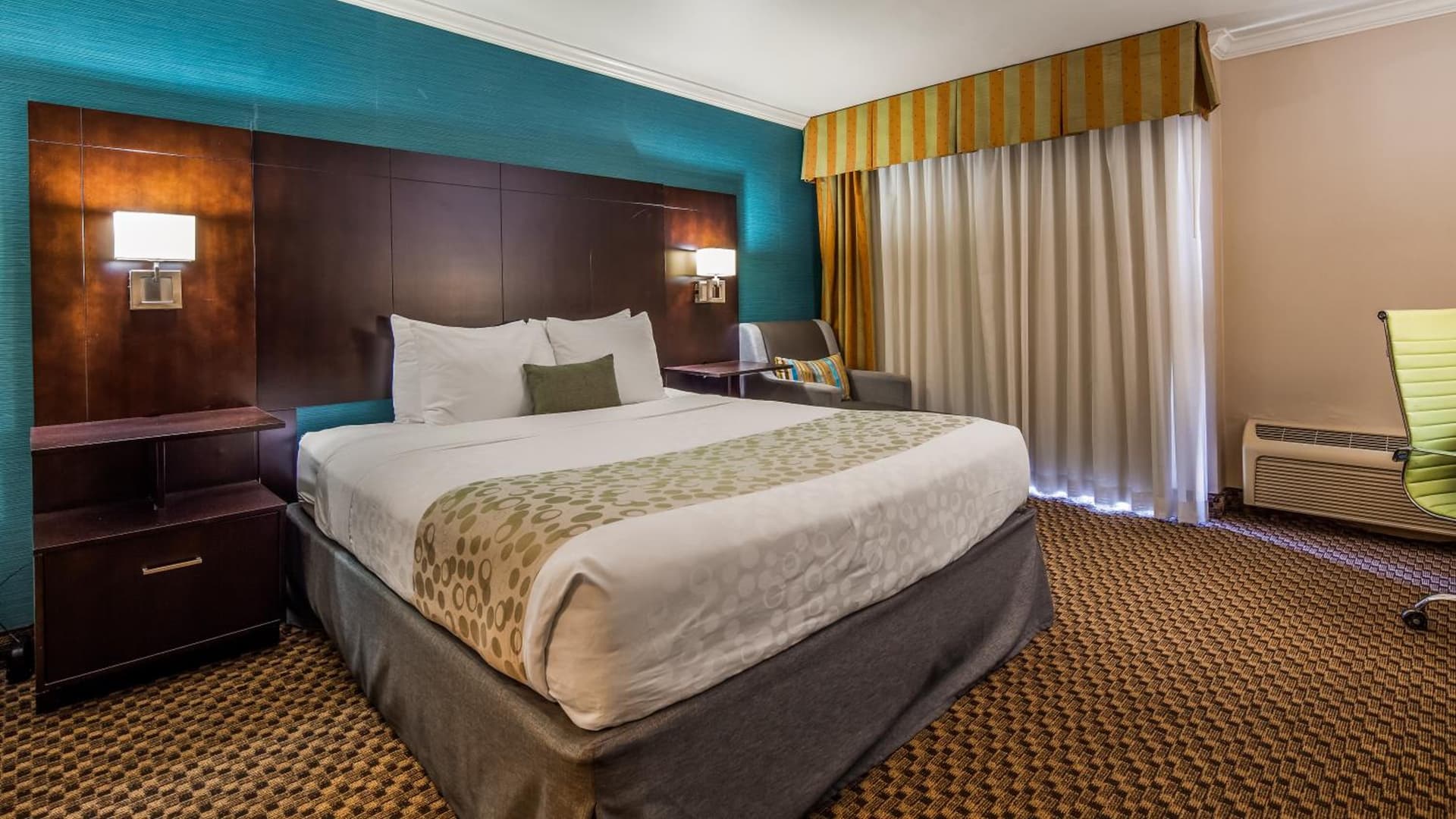 Best Western PLUS La Mesa San Diego gallery photo in La Mesa, CA — image 28