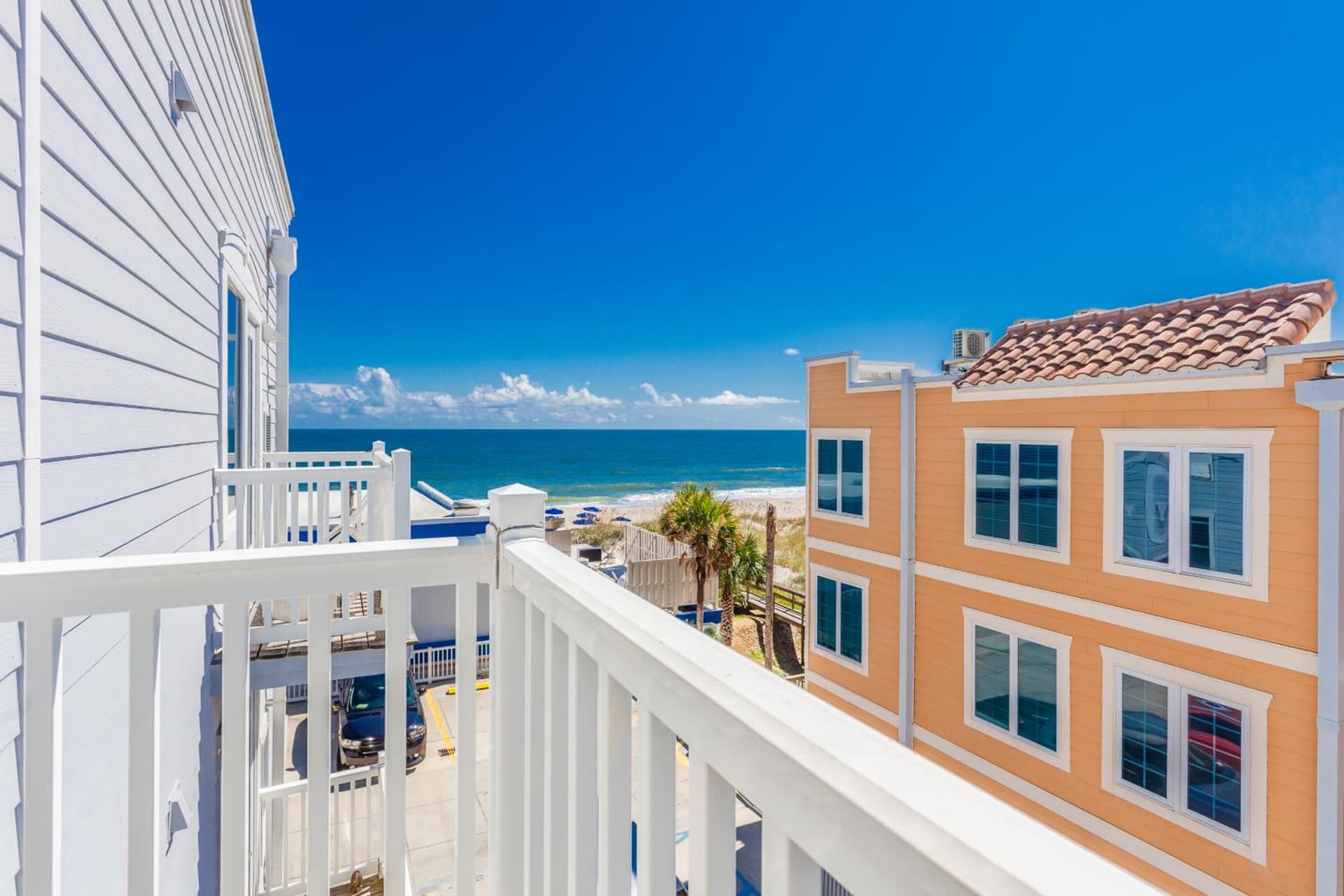 Seaside Amelia Inn - Amelia Island interior in Amelia Island, FL — gallery photo 2