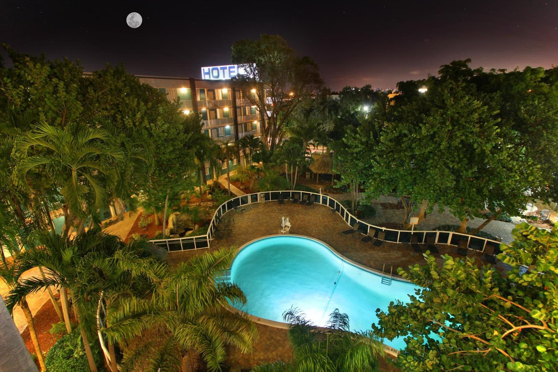 Fort Lauderdale Grand Hotel interior in Fort Lauderdale, FL — gallery photo 2