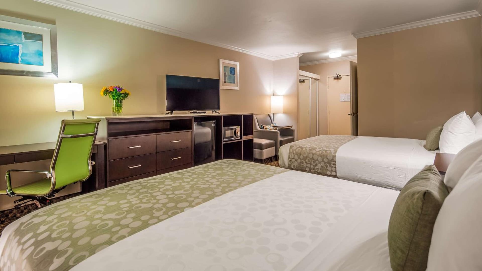 Best Western PLUS La Mesa San Diego gallery photo in La Mesa, CA — image 24
