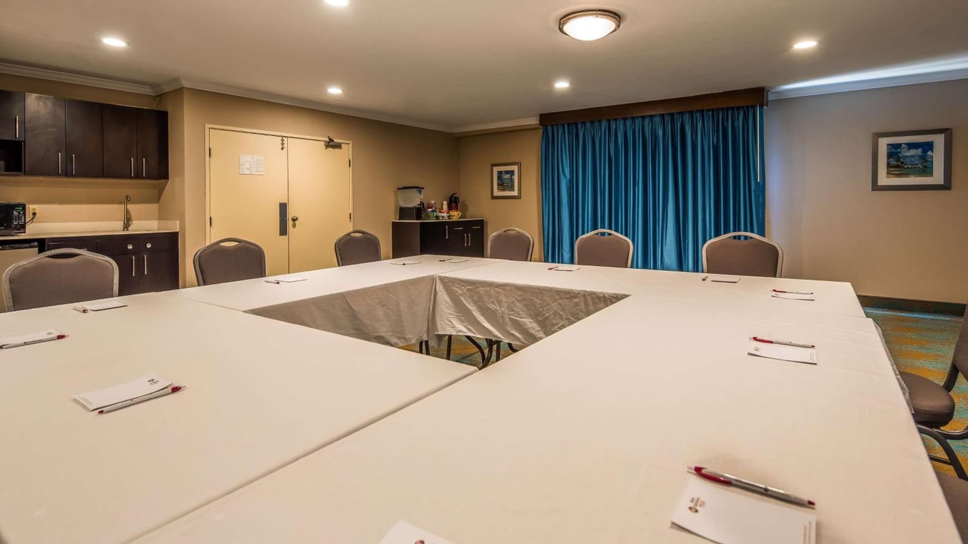 Best Western PLUS La Mesa San Diego gallery photo in La Mesa, CA — image 16