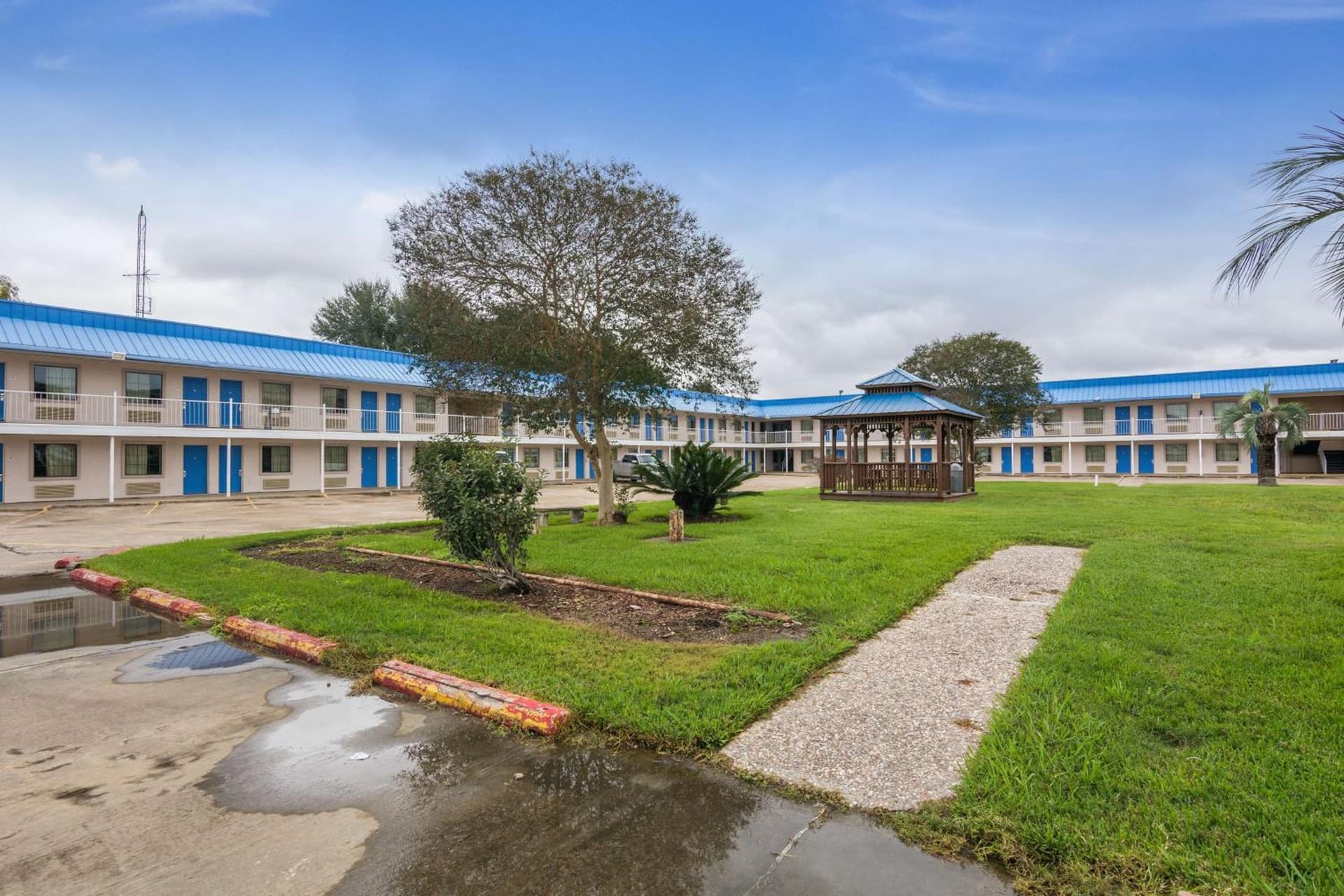 Motel 6-Winnie, TX property views in Winnie, TX — gallery photo 3