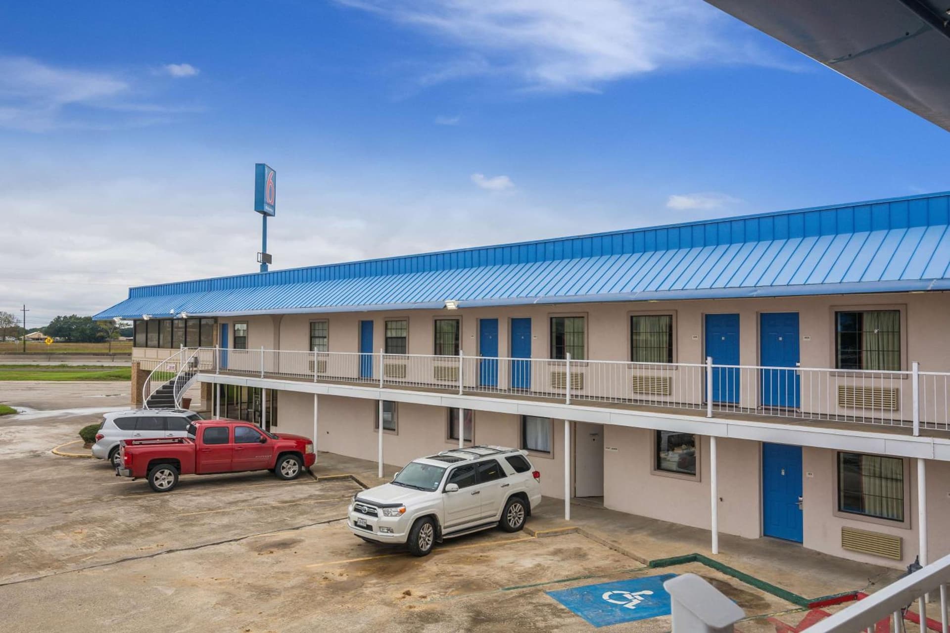 Motel 6-Winnie, TX featured exterior or lobby in Winnie, TX — similar hotel