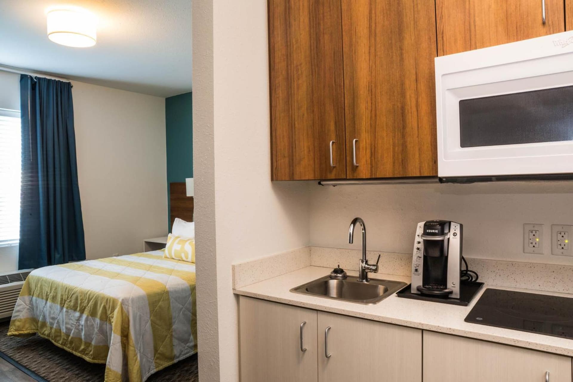 Uptown Suites Extended Stay Denver CO -Westminster gallery photo in Westminster, CO — image 7