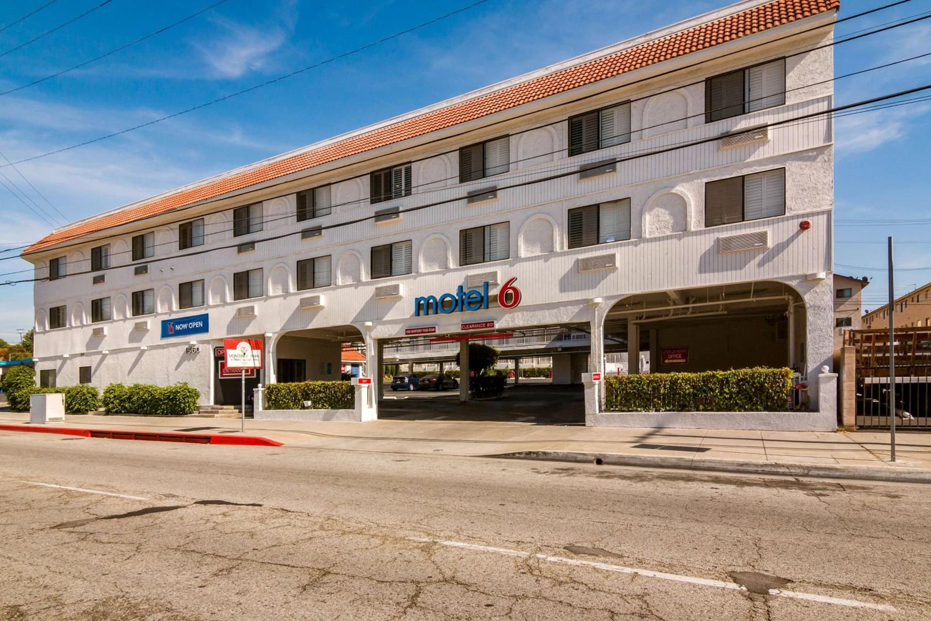 Motel 6 Monterey Park interior in Monterey Park, CA — gallery photo 2