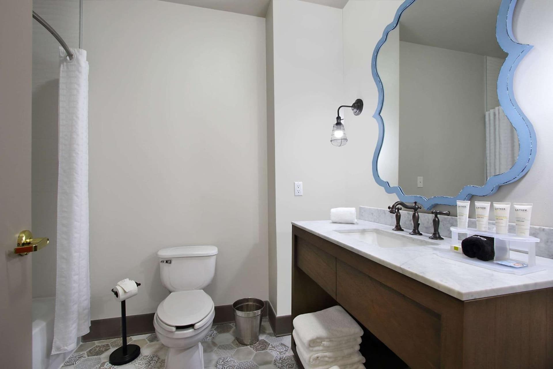Hotel Ylem property views in Houston, TX — gallery photo 3