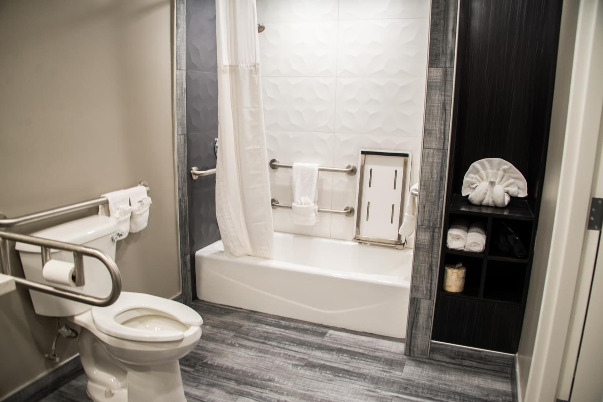 SureStay Plus by Best Western Santa Clara Silicon Valley gallery photo in Santa Clara, CA — image 13