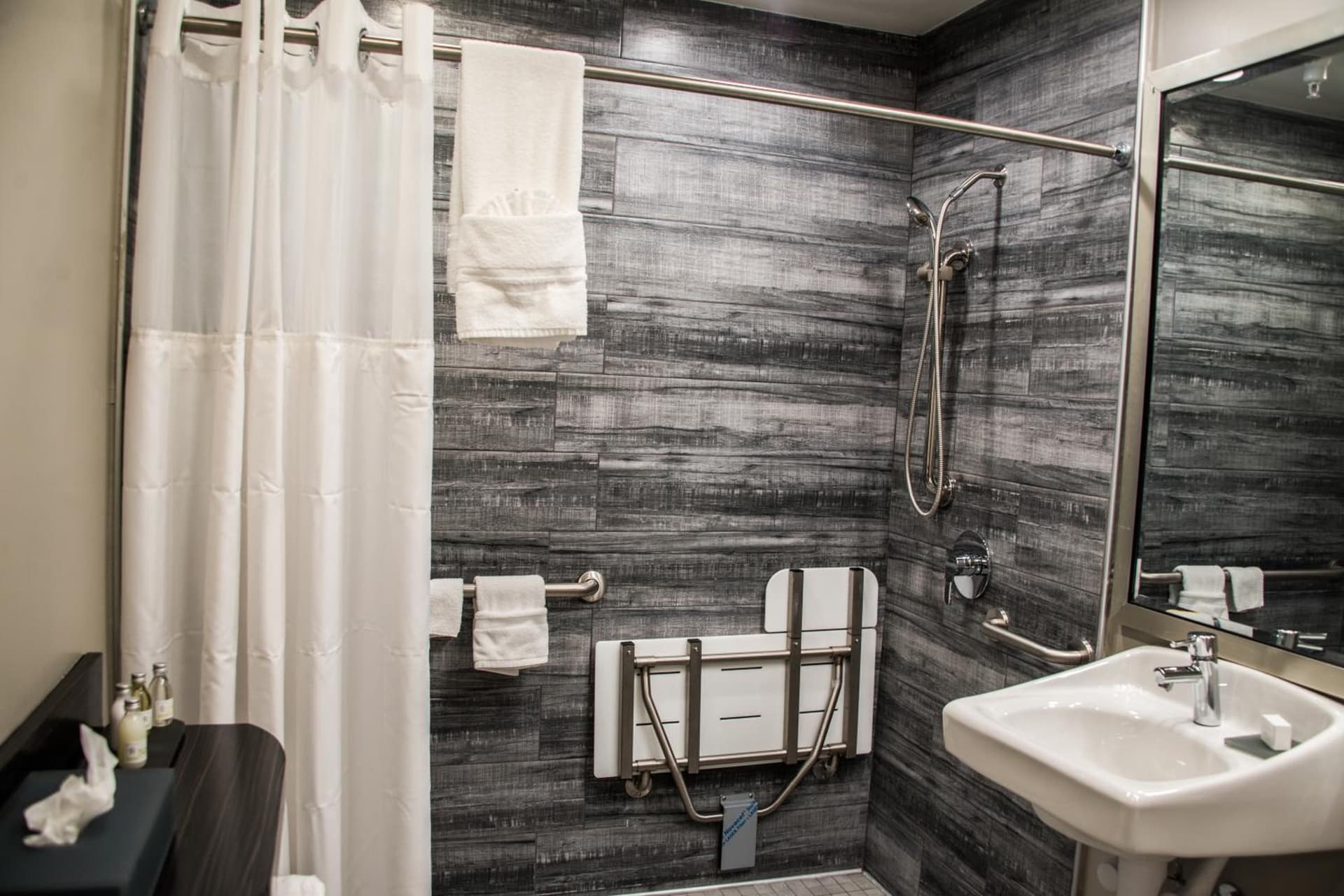 SureStay Plus by Best Western Santa Clara Silicon Valley gallery photo in Santa Clara, CA — image 32