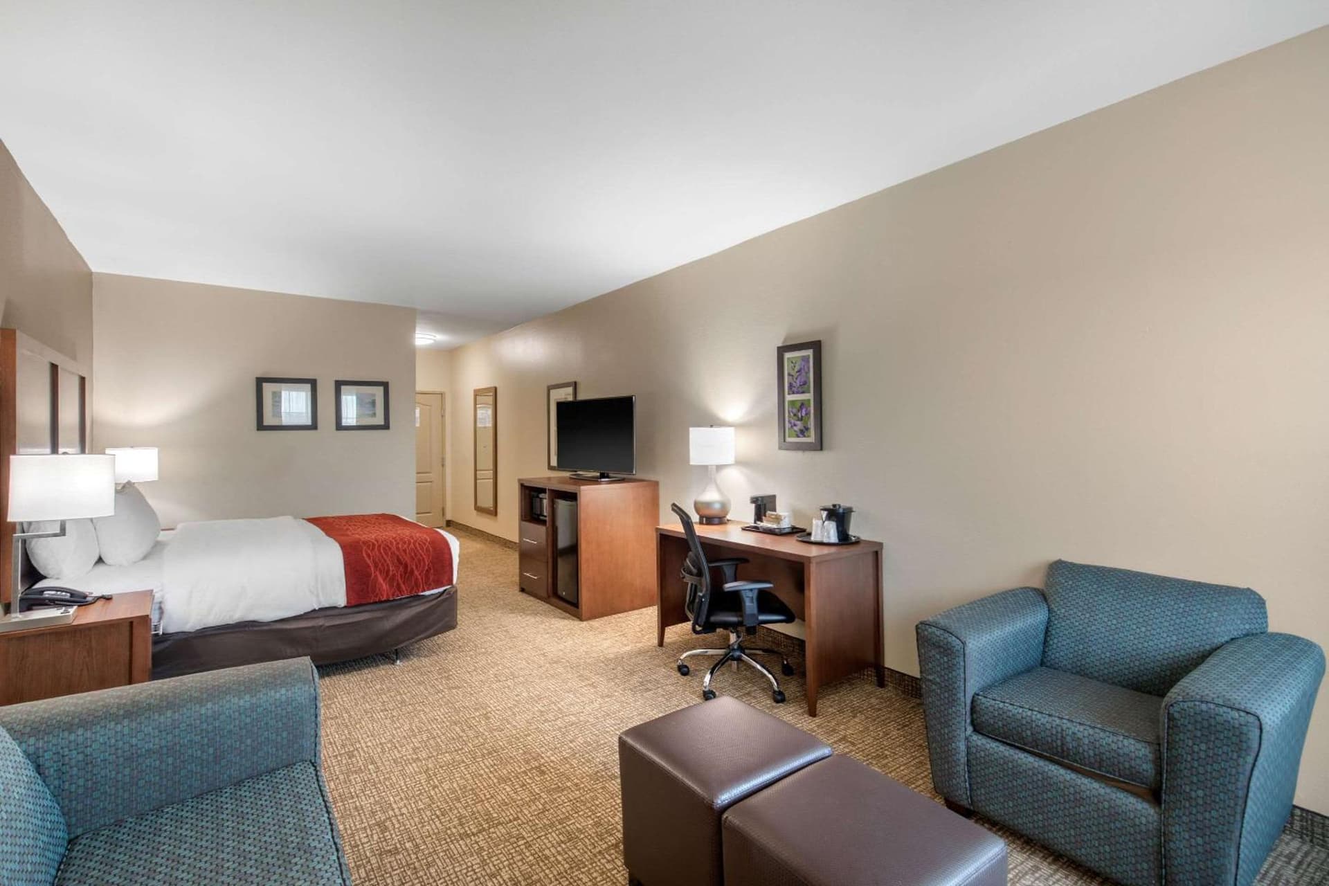 Comfort Inn & Suites Cedar Hill Duncanville gallery photo in Cedar Hill, TX — image 6