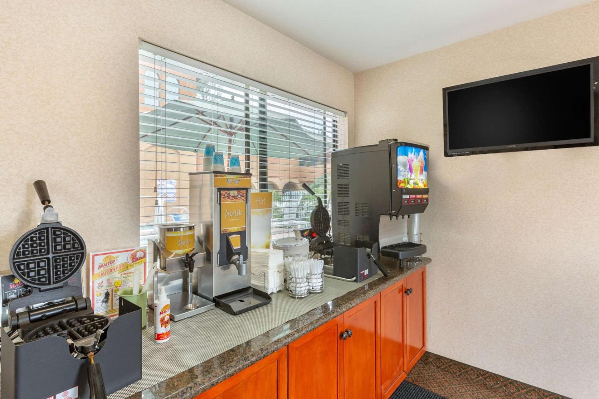 Quality Inn & Suites Oceanside Near Camp Pendleton gallery photo in Oceanside, CA — image 43