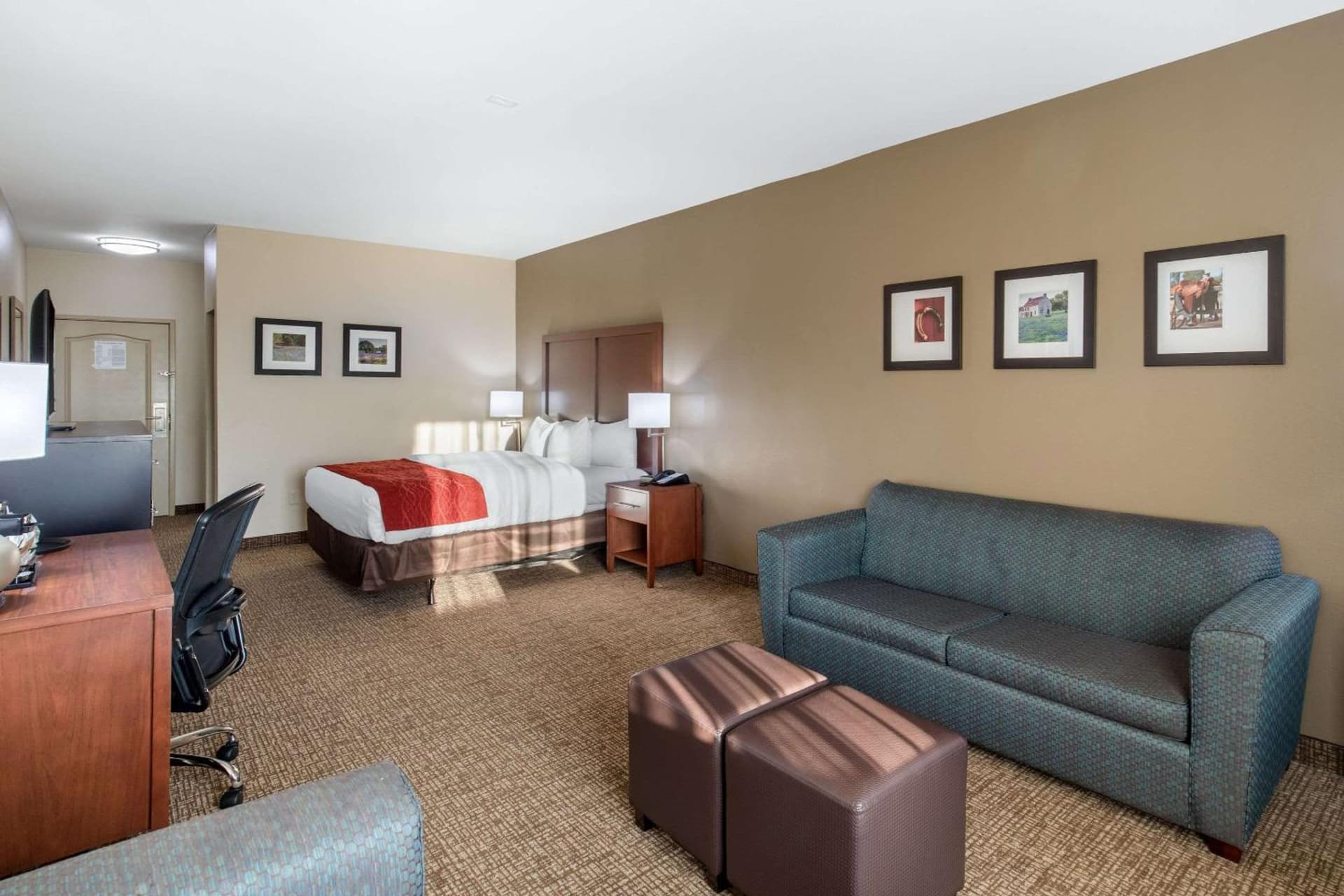 Comfort Inn & Suites Cedar Hill Duncanville gallery photo in Cedar Hill, TX — image 18