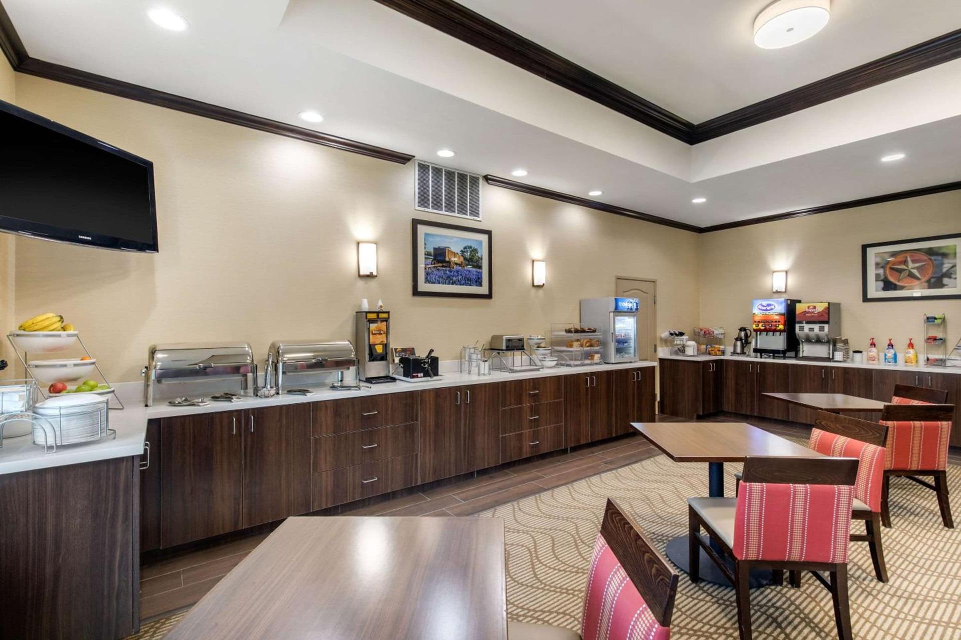 Comfort Inn & Suites Cedar Hill Duncanville gallery photo in Cedar Hill, TX — image 25