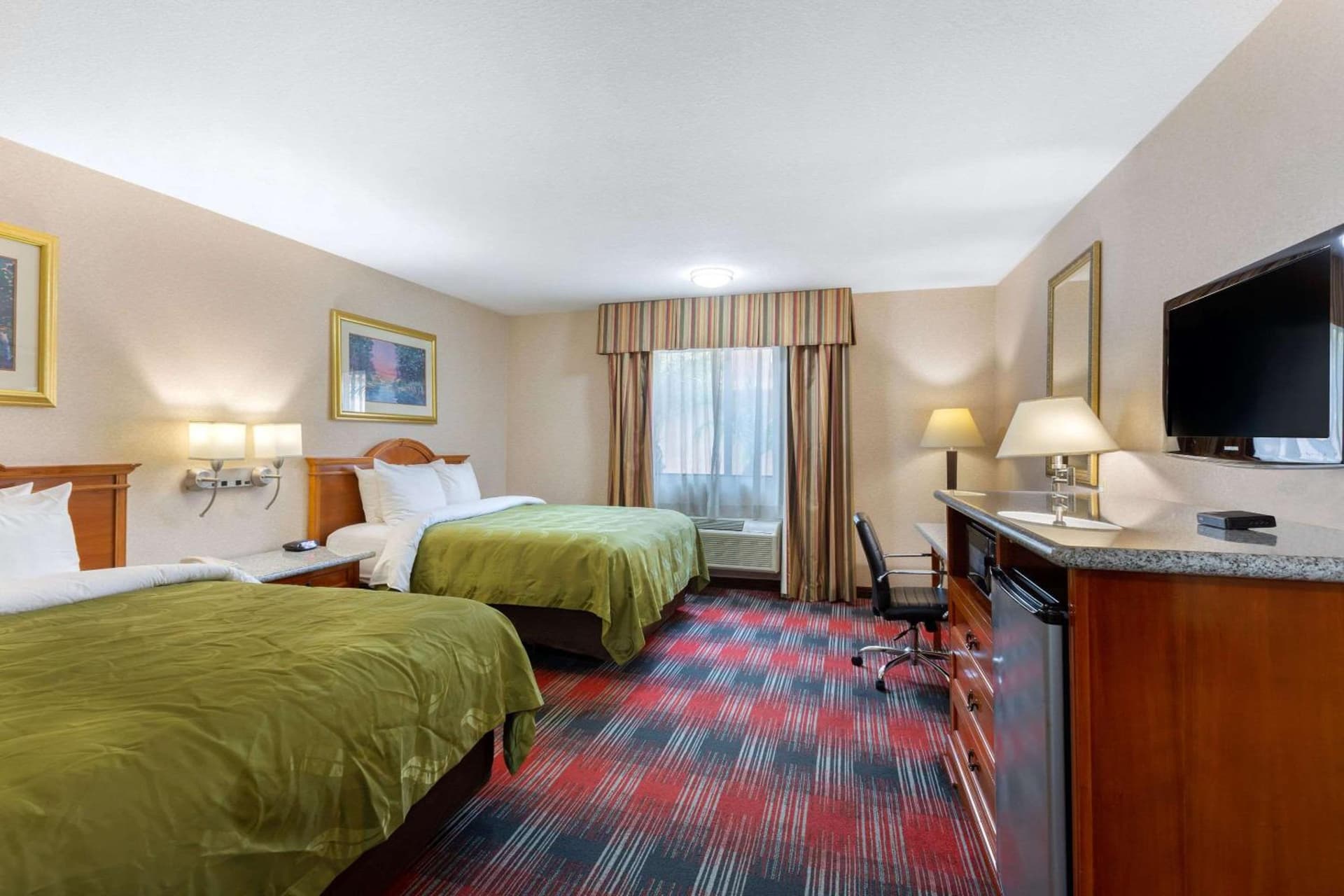 Quality Inn & Suites Oceanside Near Camp Pendleton gallery photo in Oceanside, CA — image 12