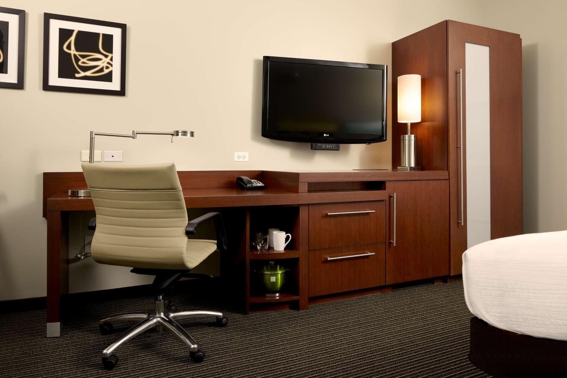 Hyatt Place Detroit/Royal Oak gallery photo in Royal Oak, MI — image 28