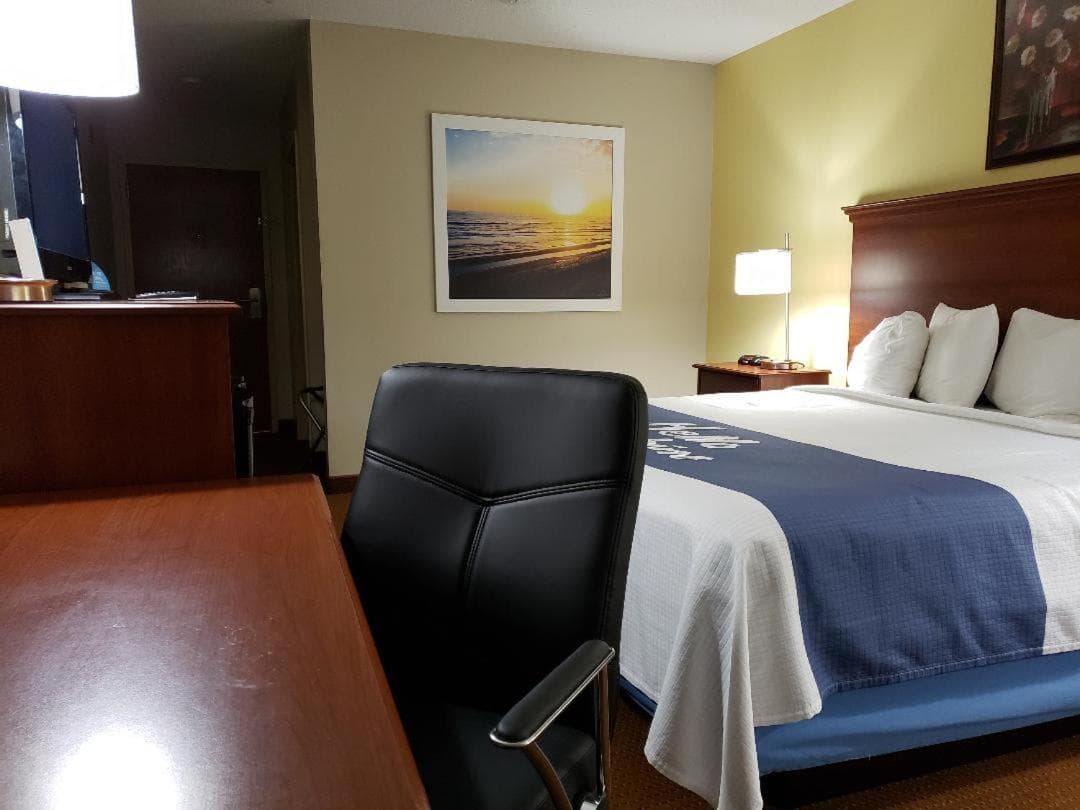 Days Inn by Wyndham Greensboro NC gallery photo in Greensboro, NC — image 14