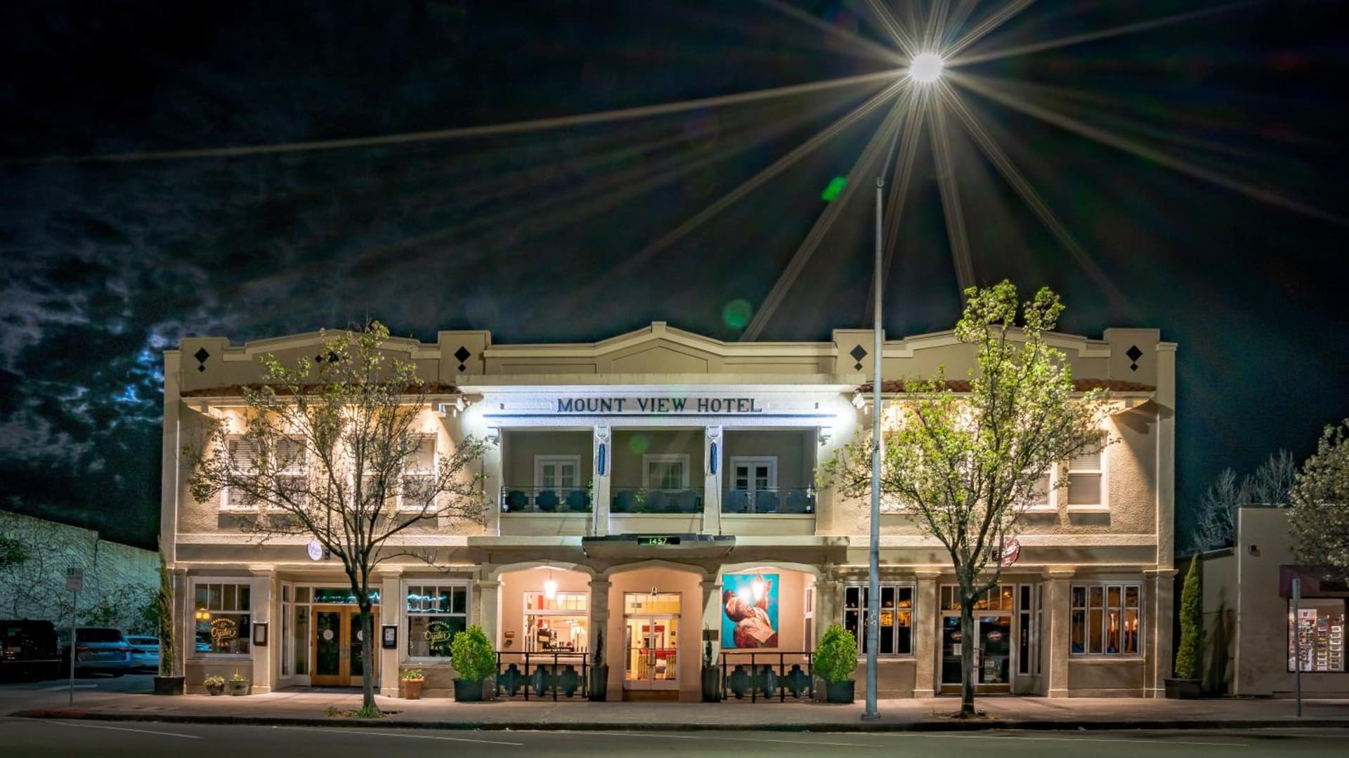 Mount View Hotel & Spa interior in Calistoga, CA — gallery photo 2