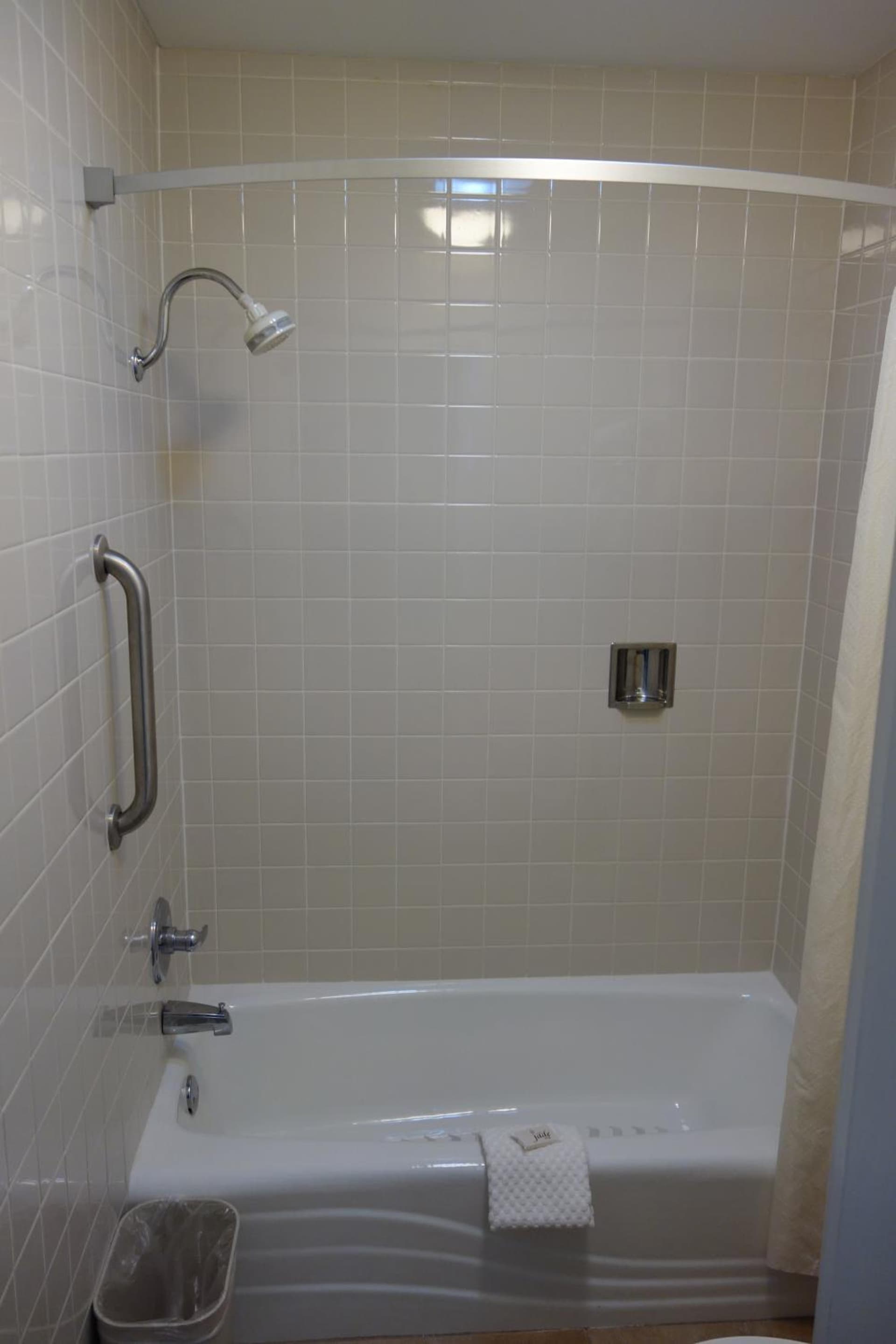 VIP Inn and Suites interior in Huntsville, AL — gallery photo 2