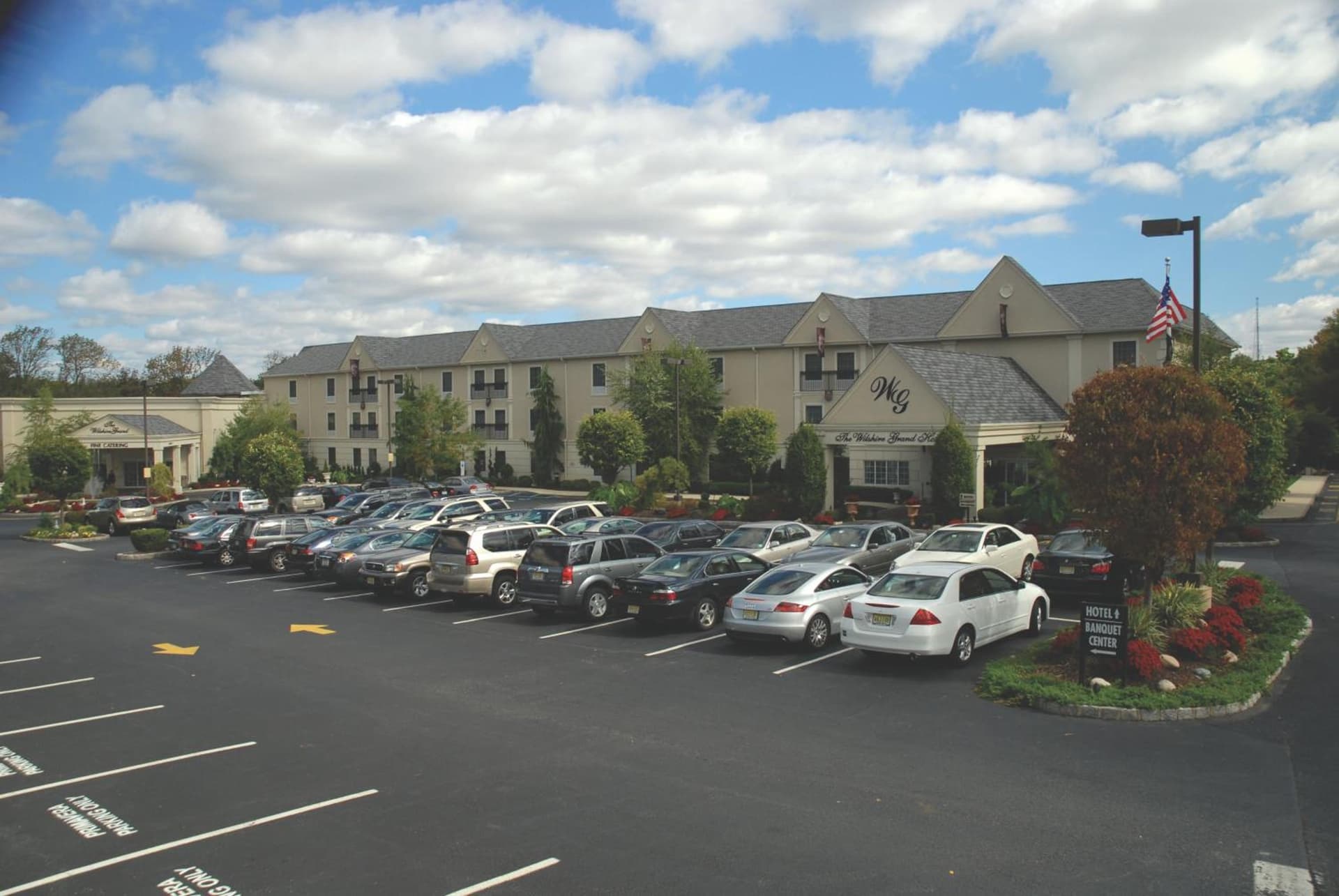 The Wilshire Grand Hotel gallery photo in West Orange, NJ — image 57