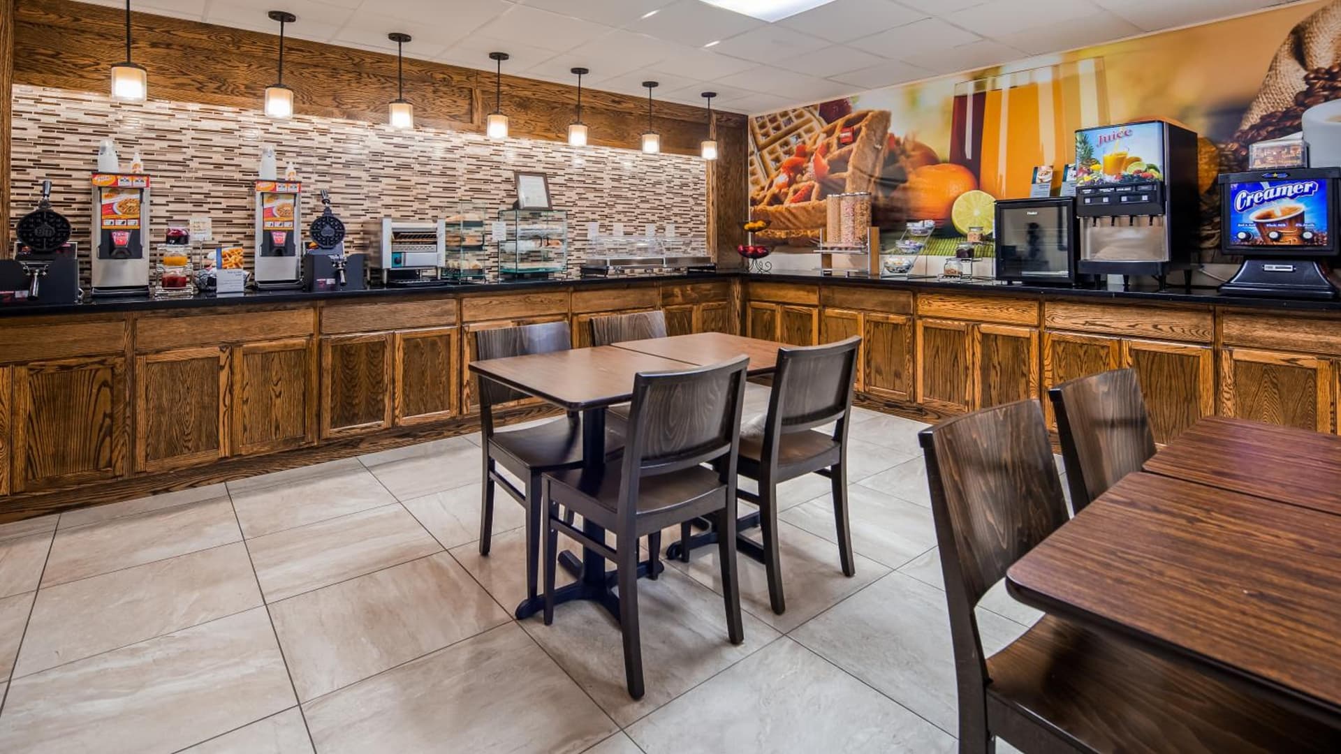 Best Western Inn at Blakeslee-Pocono gallery photo in Blakeslee, PA — image 51