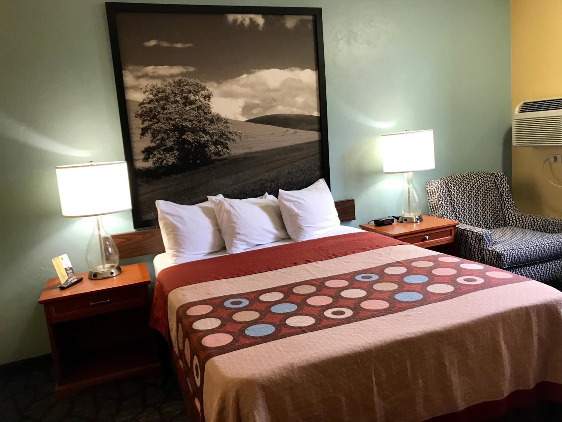 Super 8 by Wyndham Union Gap Yakima Area gallery photo in Union Gap, WA — image 25