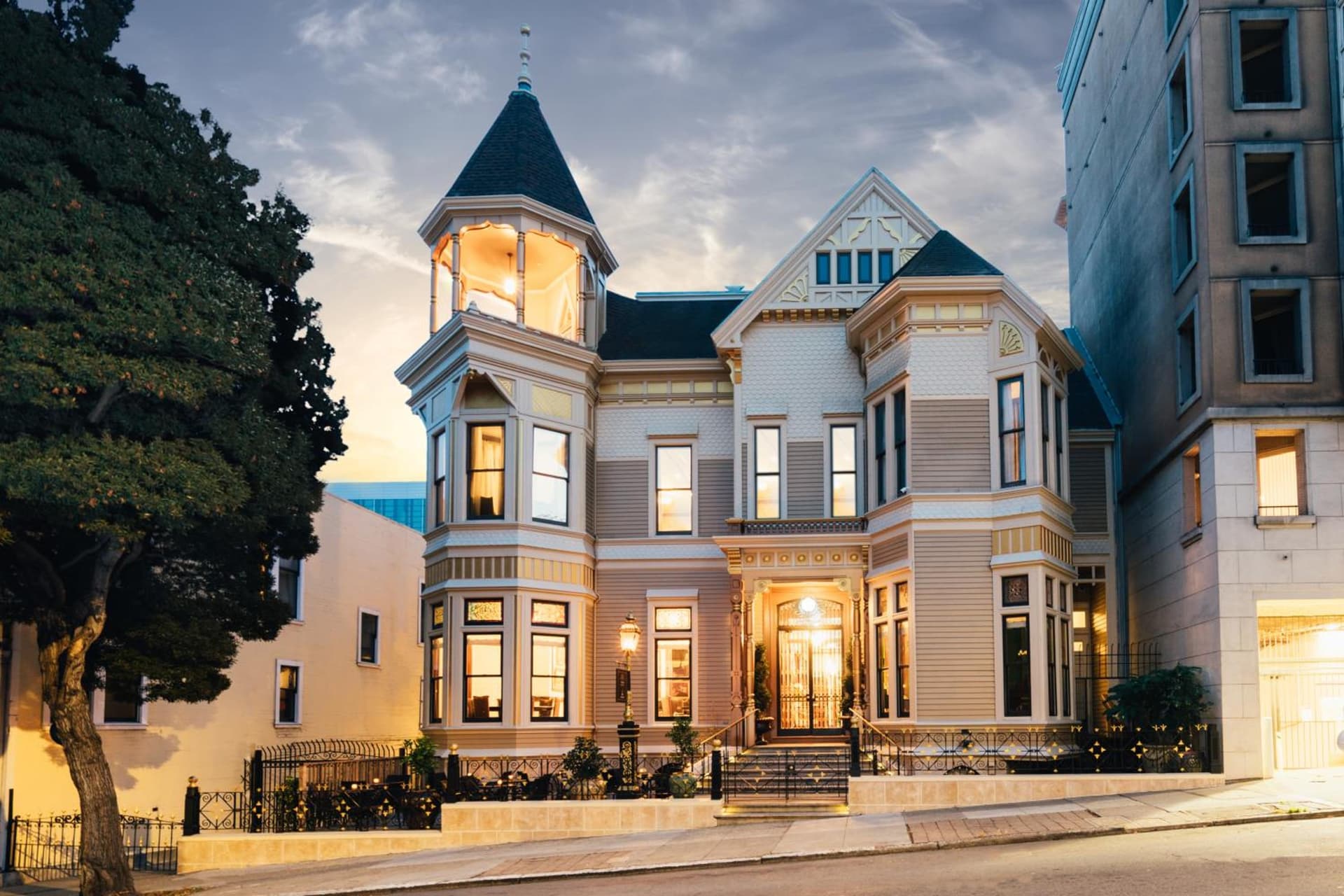 Neighbourgood Sutter Mansion featured exterior or lobby in San Francisco, CA — similar hotel