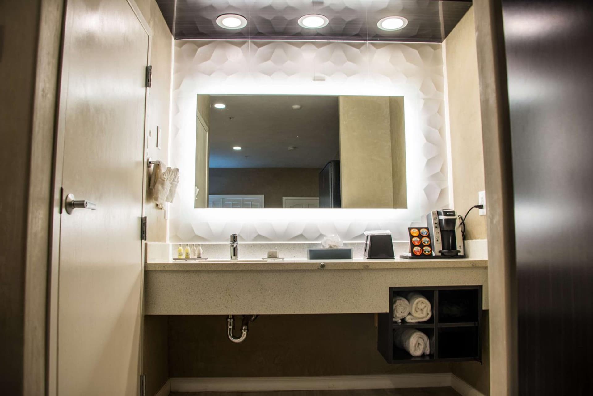 SureStay Plus by Best Western Santa Clara Silicon Valley gallery photo in Santa Clara, CA — image 22