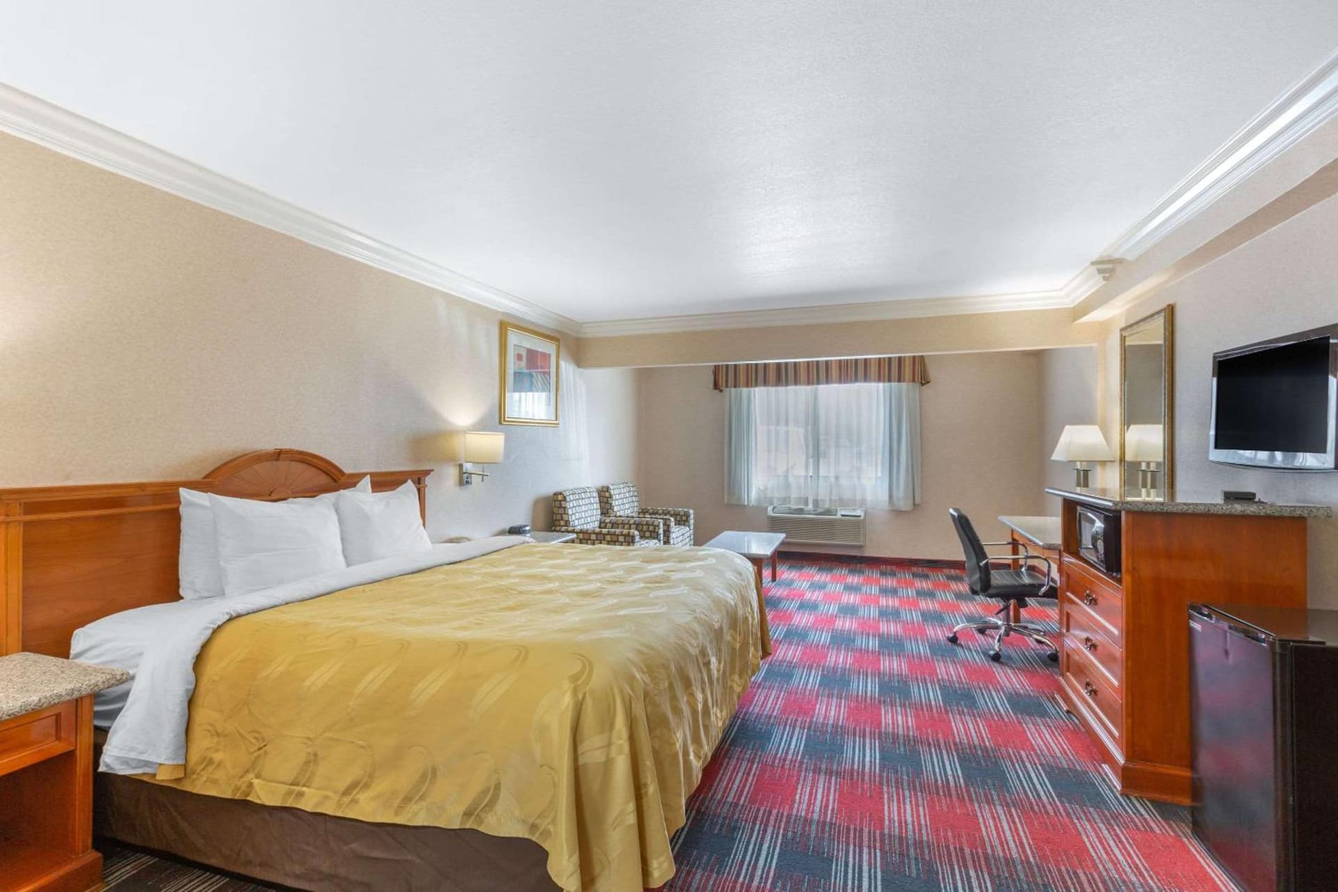 Quality Inn & Suites Oceanside Near Camp Pendleton gallery photo in Oceanside, CA — image 39