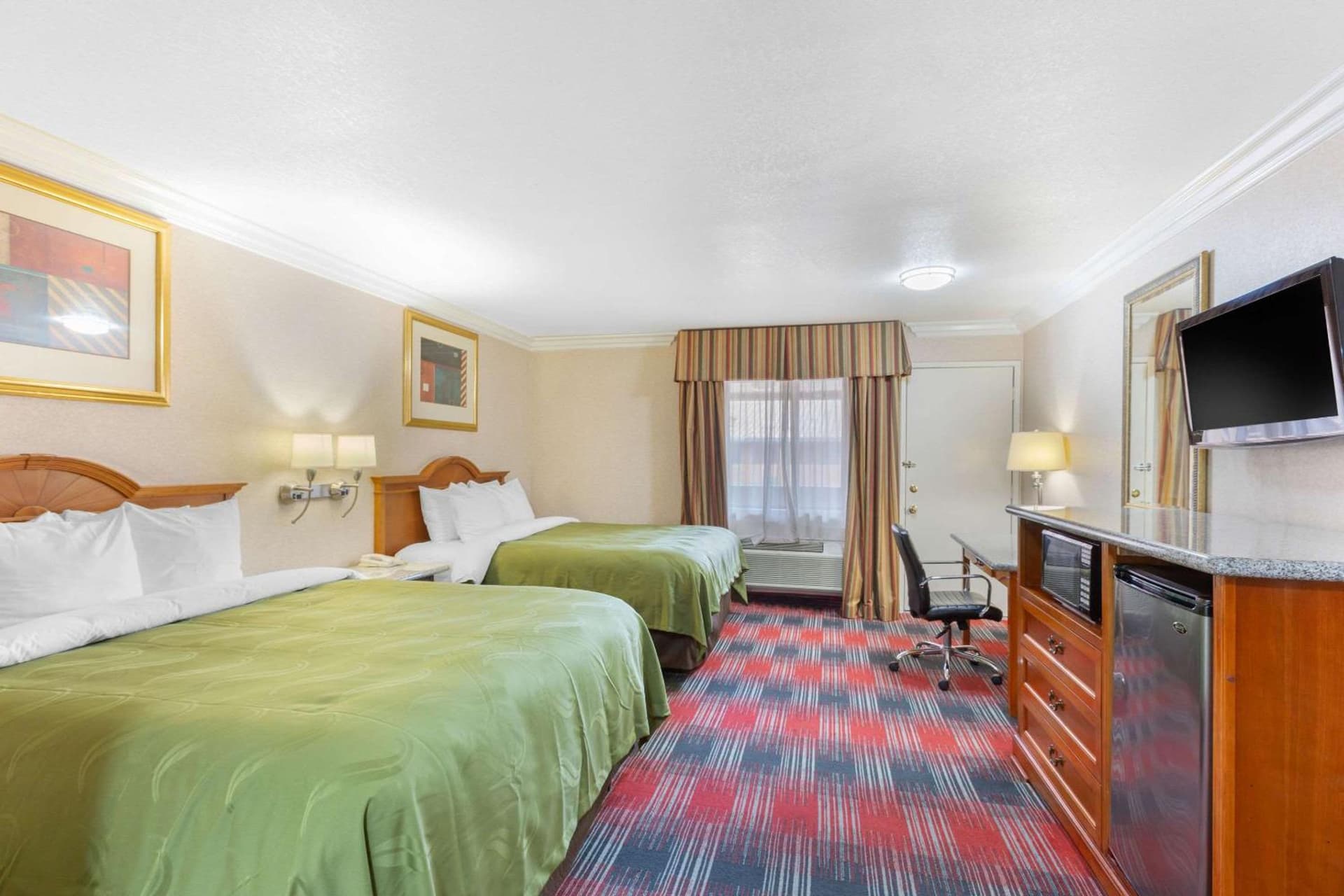 Quality Inn & Suites Oceanside Near Camp Pendleton gallery photo in Oceanside, CA — image 17