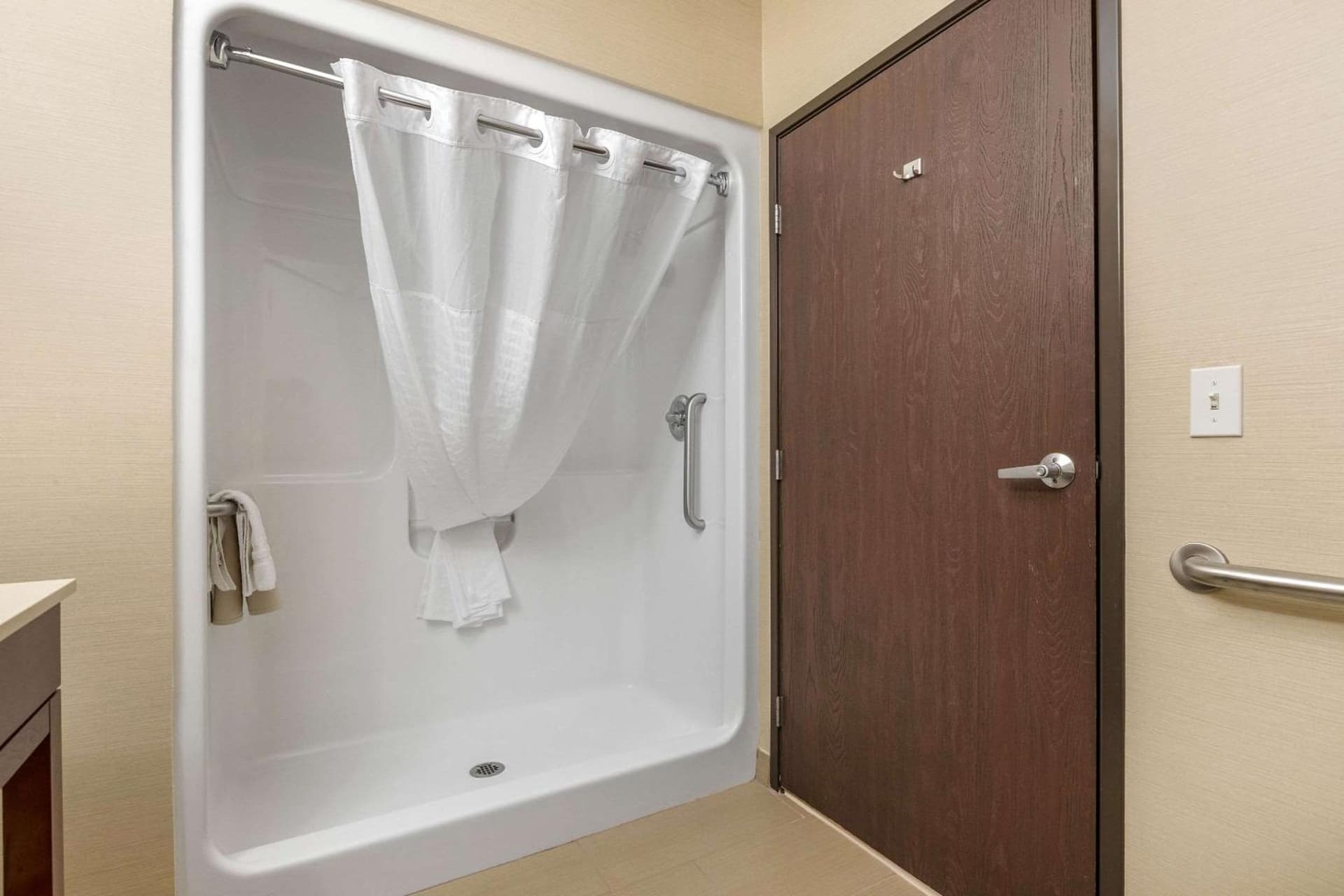 Comfort Suites Cedar Falls Industrial Park gallery photo in Cedar Falls, IA — image 28