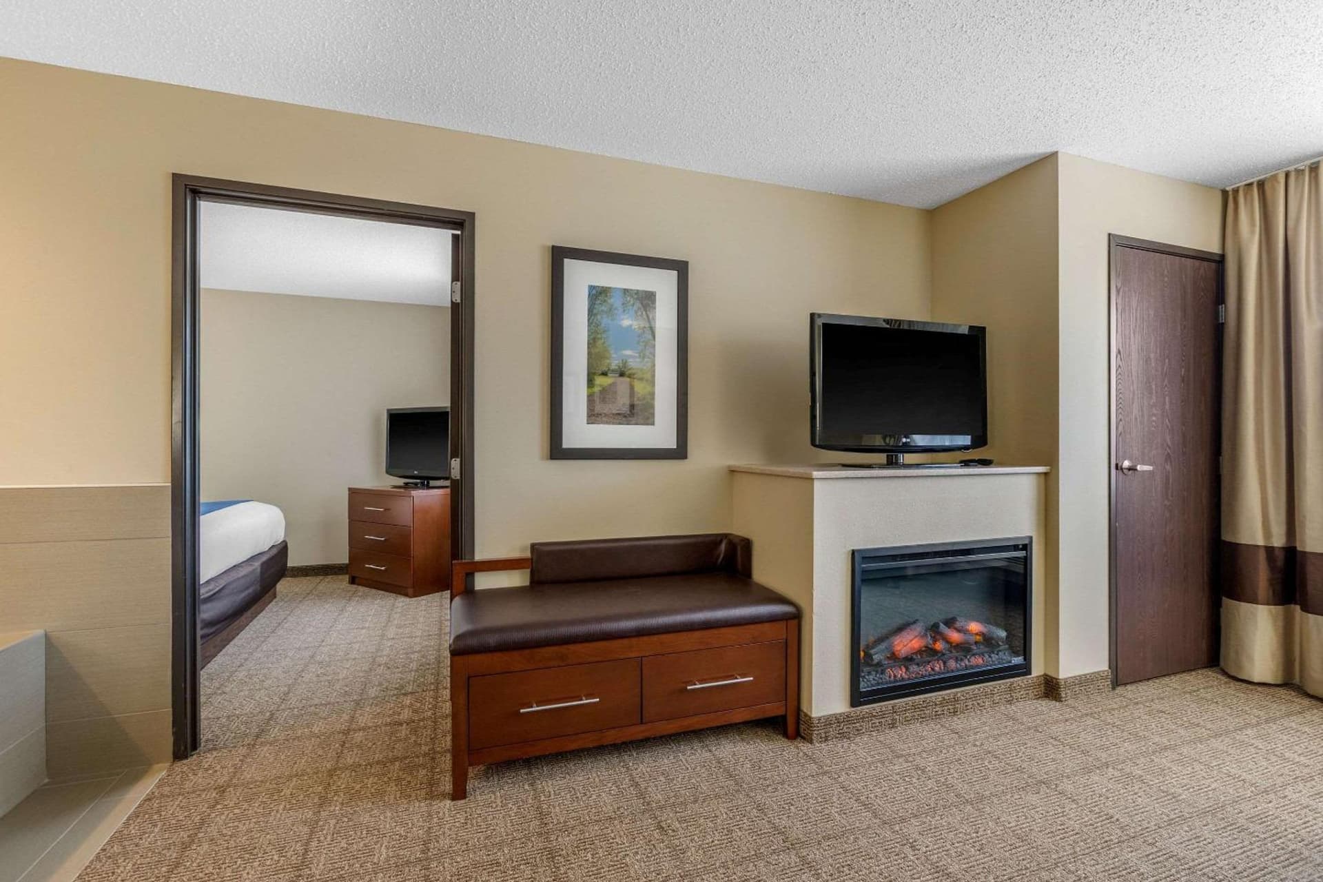 Comfort Suites Cedar Falls Industrial Park gallery photo in Cedar Falls, IA — image 5