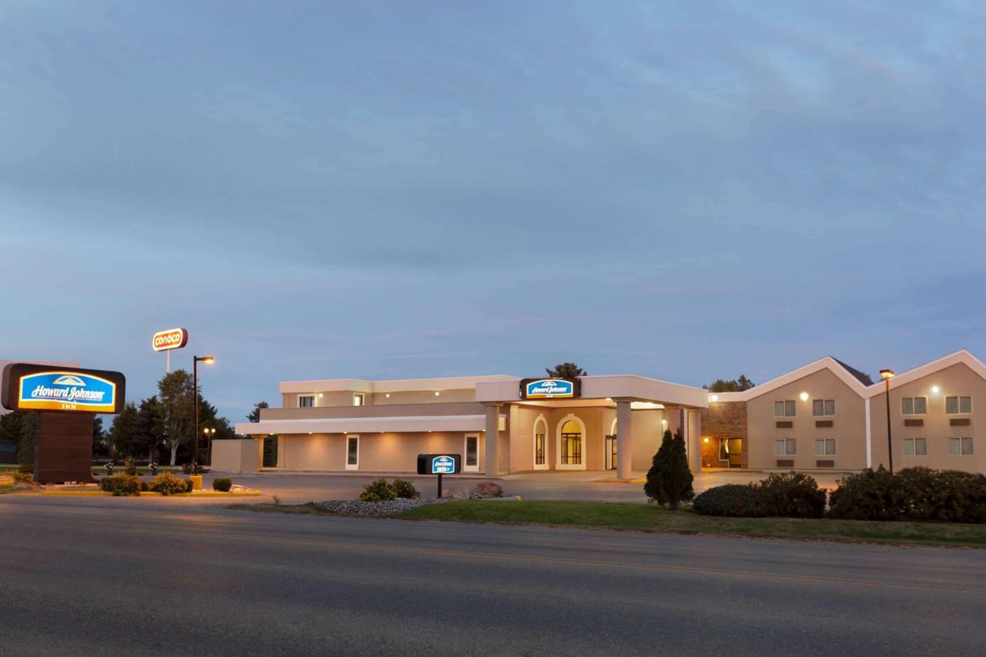 Howard Johnson by Wyndham Billings exterior or lobby in Billings, MT — main listing photo