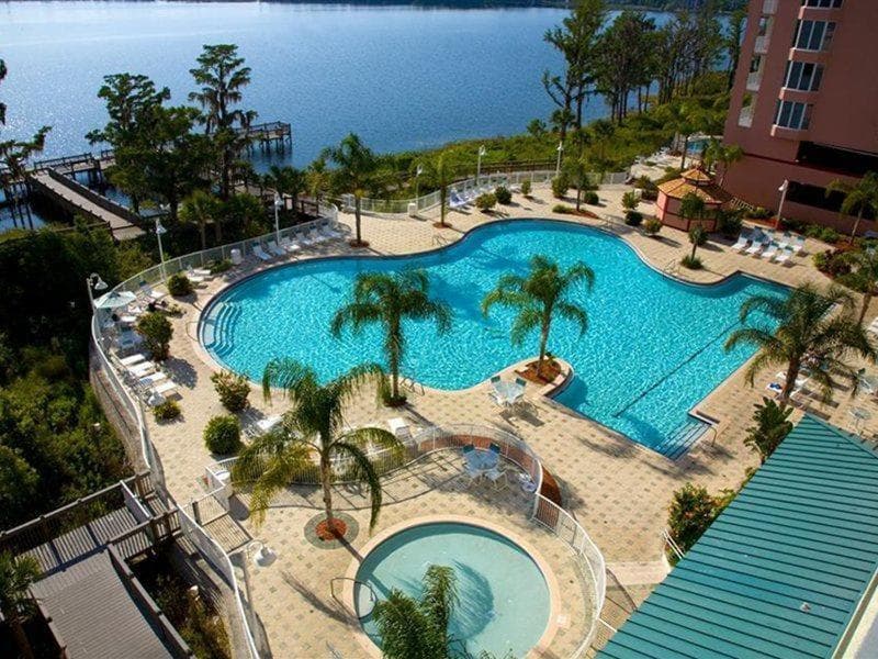Penthouse Close to Disney area and Malls water view interior in Orlando, FL — gallery photo 2