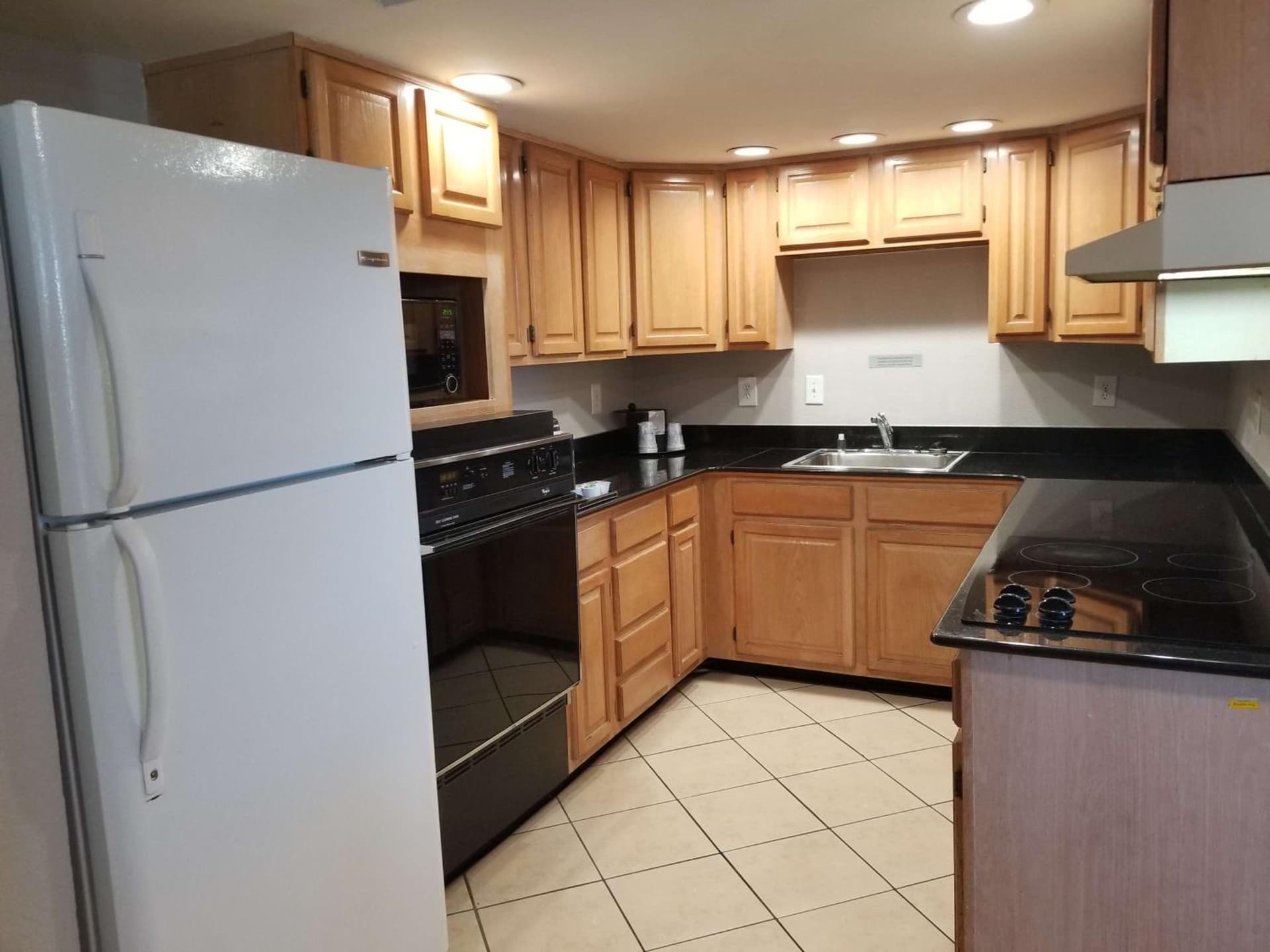 Best Western Plus Chesapeake Bay-Norfolk property views in Norfolk, VA — gallery photo 3