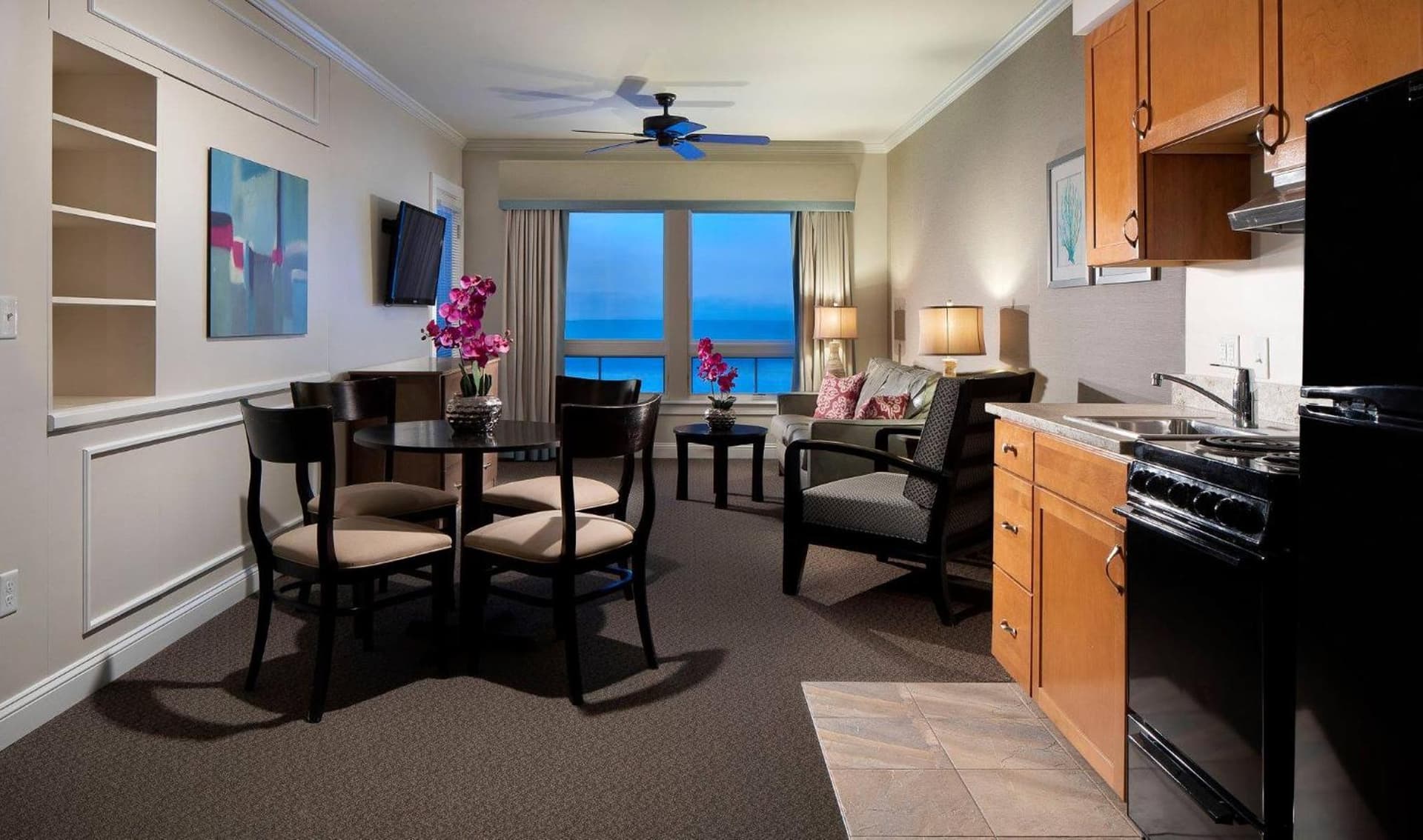 Alouette Sunrise Suites gallery photo in Old Orchard Beach — image 22