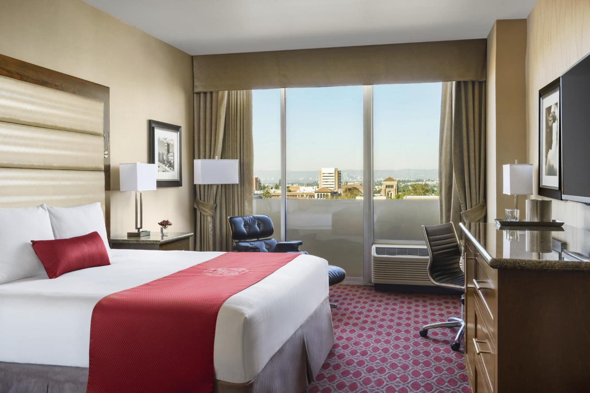 USC Hotel gallery photo in Los Angeles, CA — image 24