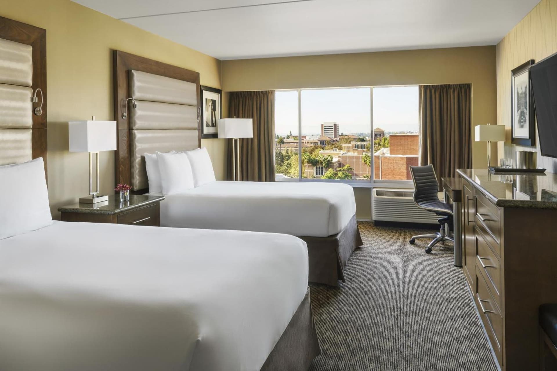 USC Hotel gallery photo in Los Angeles, CA — image 32