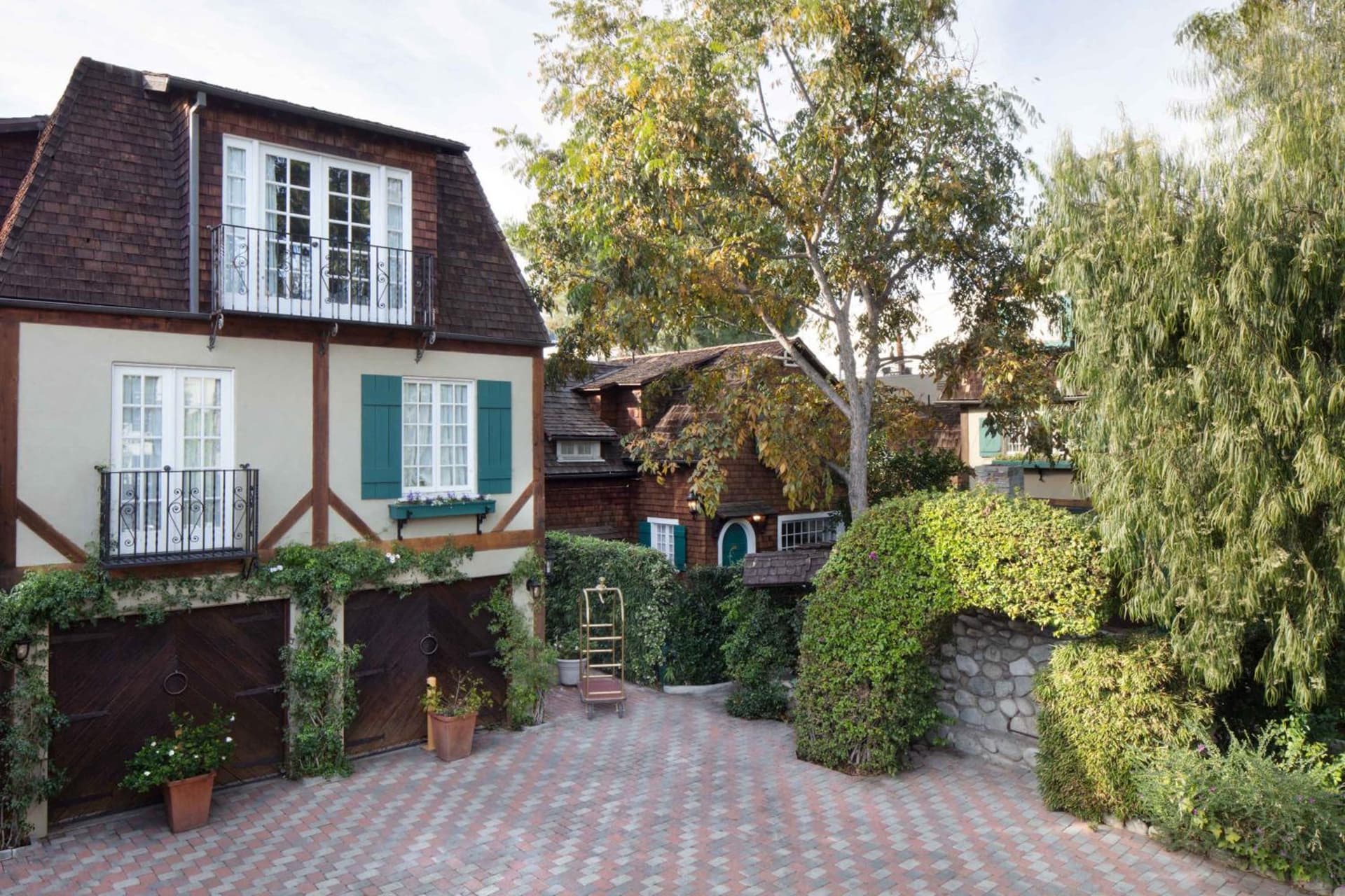 The Charlie West Hollywood featured exterior or lobby in Los Angeles, CA — similar hotel