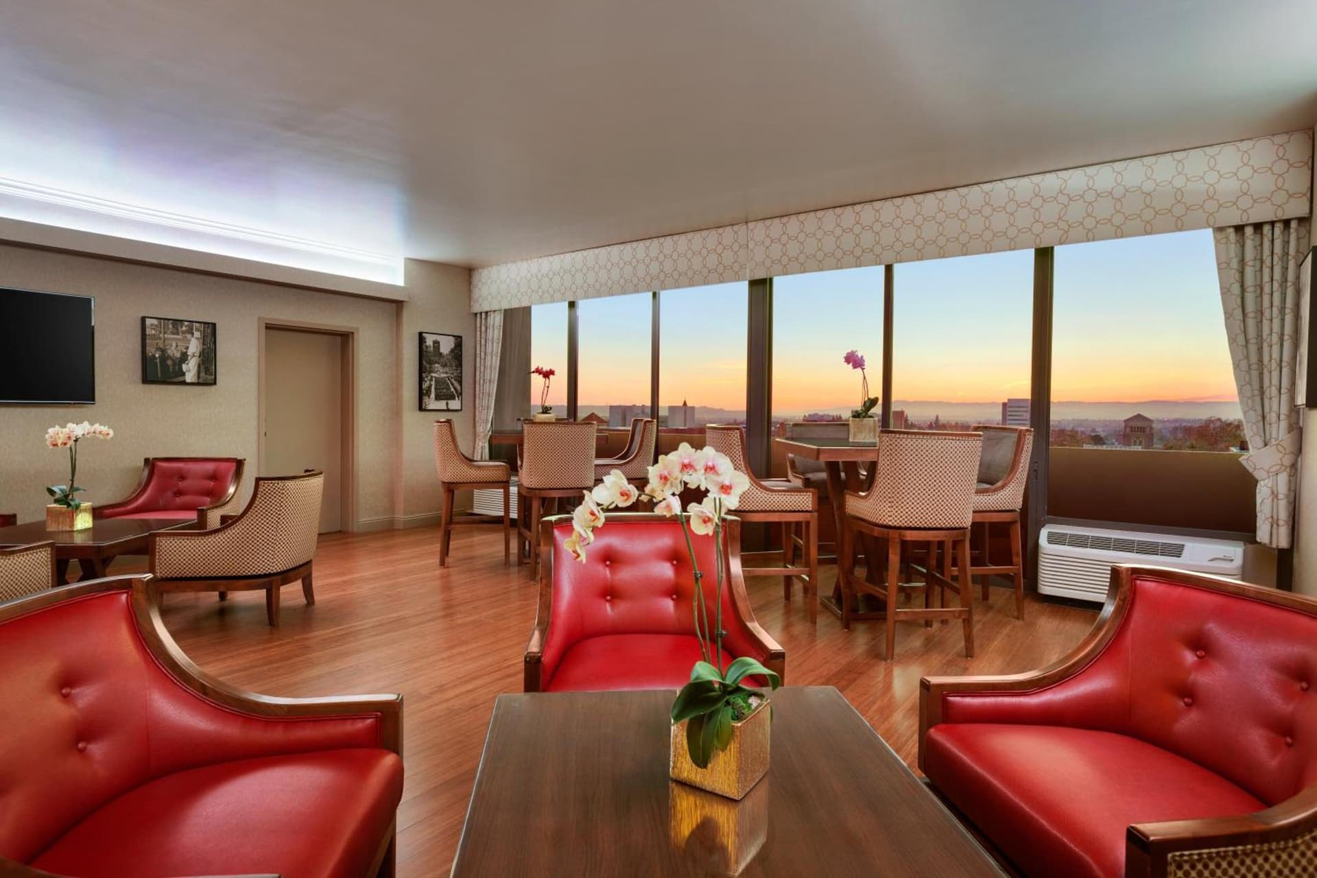USC Hotel gallery photo in Los Angeles, CA — image 20