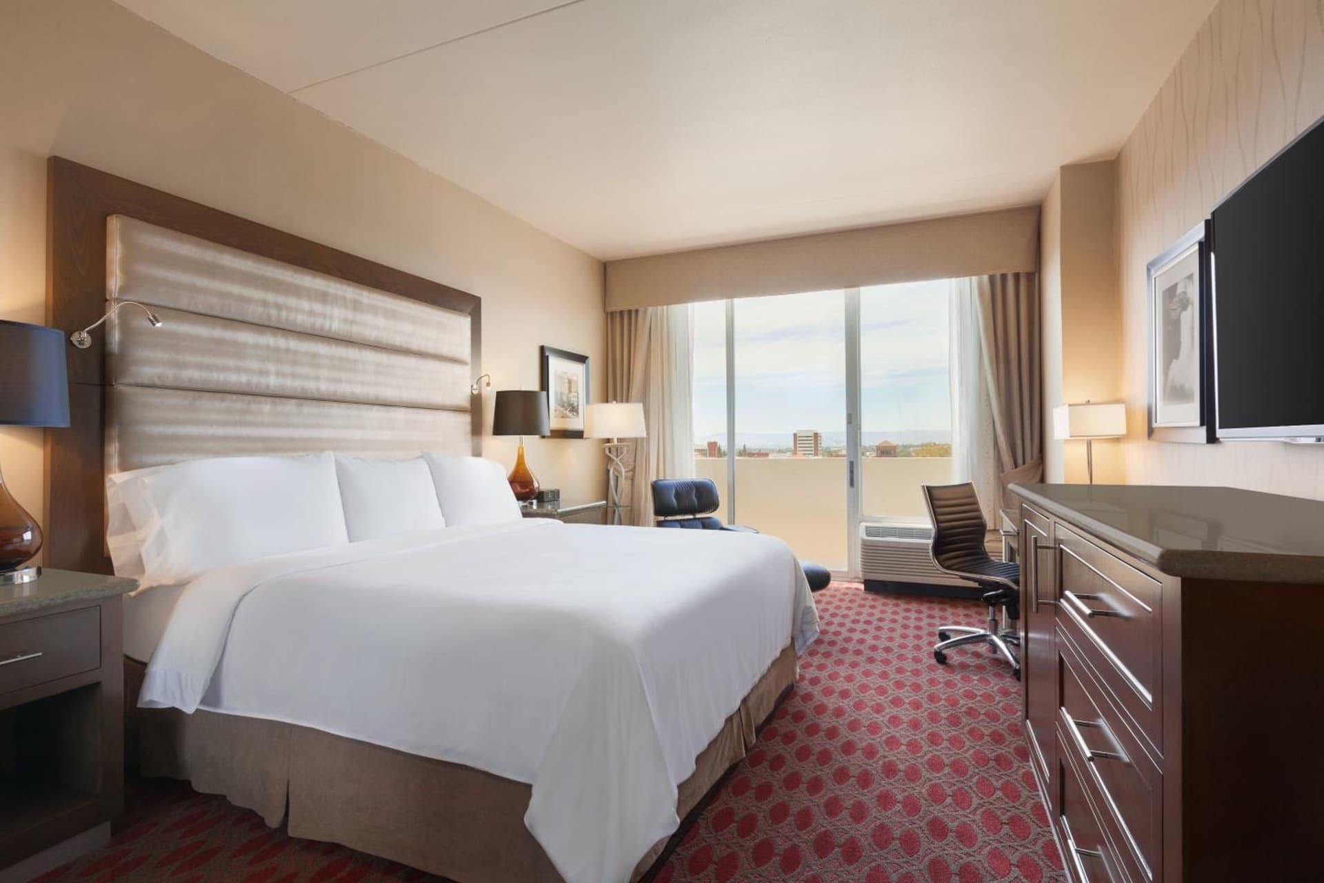 USC Hotel gallery photo in Los Angeles, CA — image 19