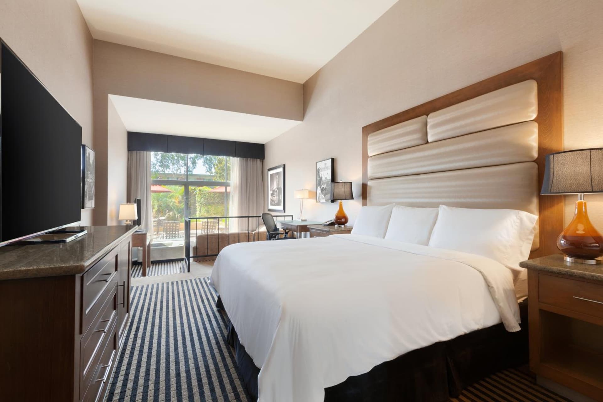 USC Hotel gallery photo in Los Angeles, CA — image 10