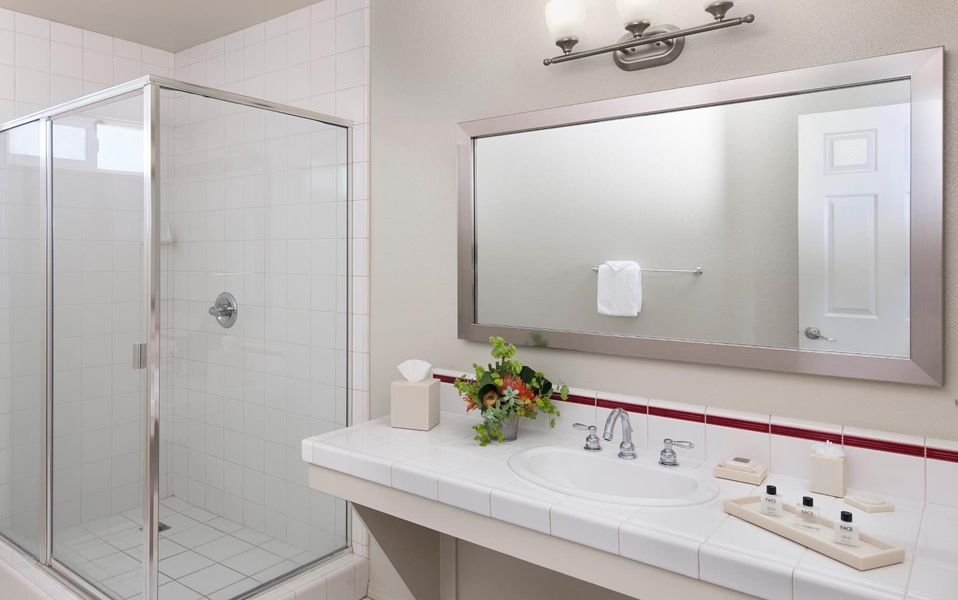 Cambria Landing Inn and Suites gallery photo in Cambria, CA — image 34