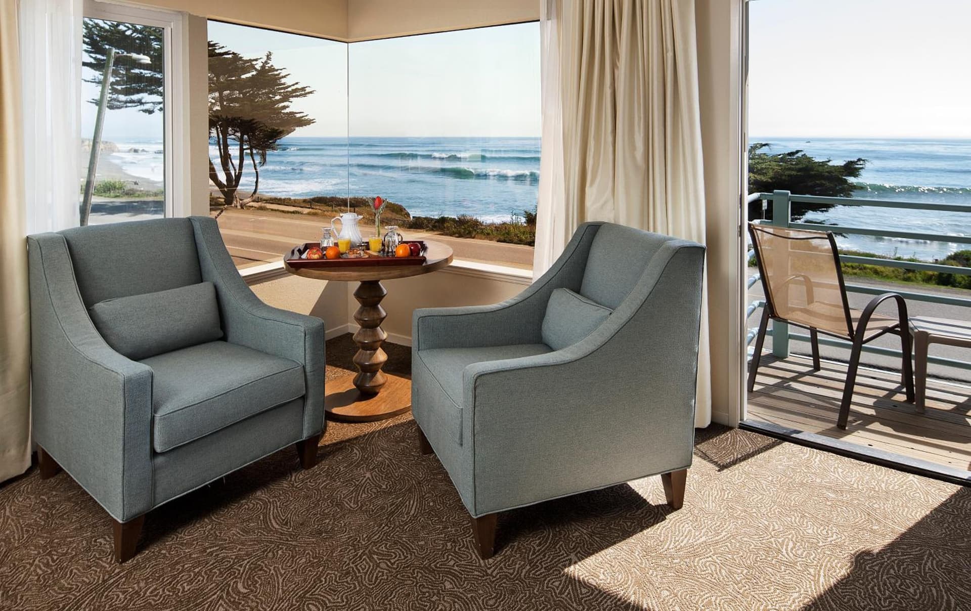 Cambria Landing Inn and Suites property views in Cambria, CA — gallery photo 3