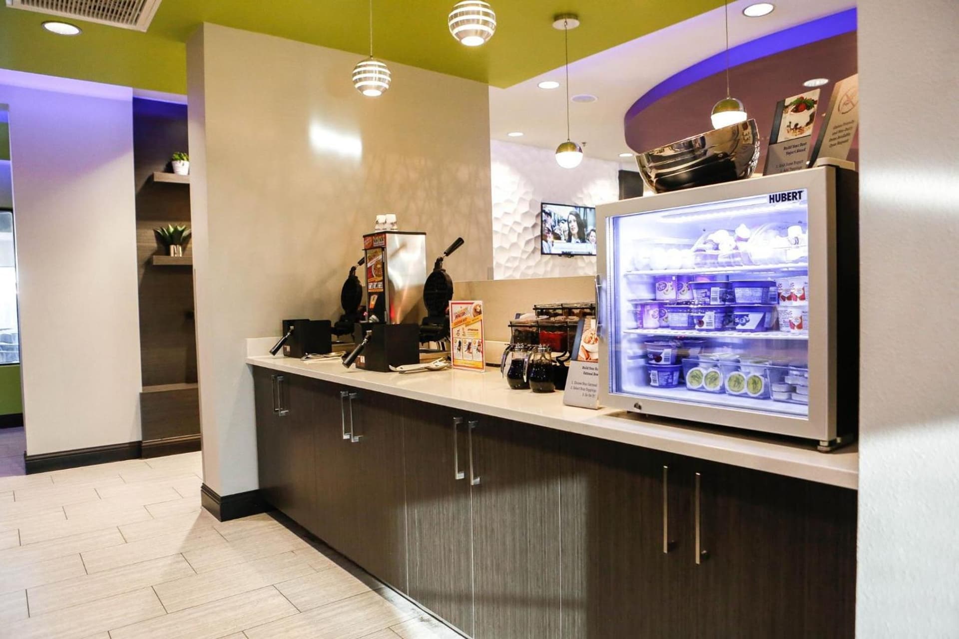 Best Western Plus Prien Lake Hotel & Suites - Lake Charles gallery photo in Lake Charles, LA — image 8