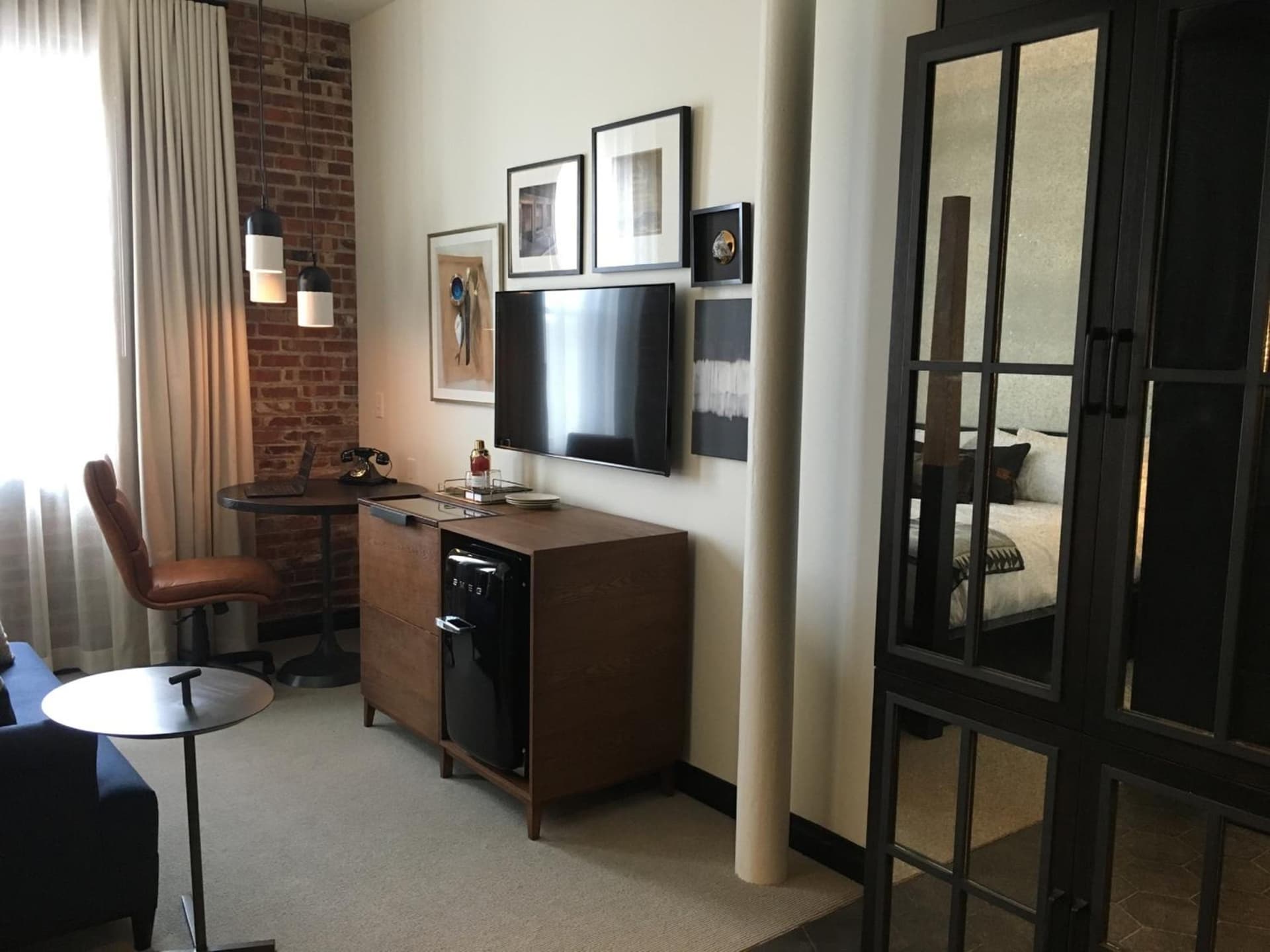 Crossroads Hotel property views in Kansas City, MO — gallery photo 3