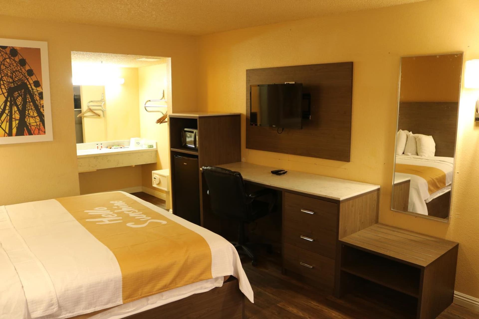 Days Inn by Wyndham Fresno South gallery photo in Fresno, CA — image 16
