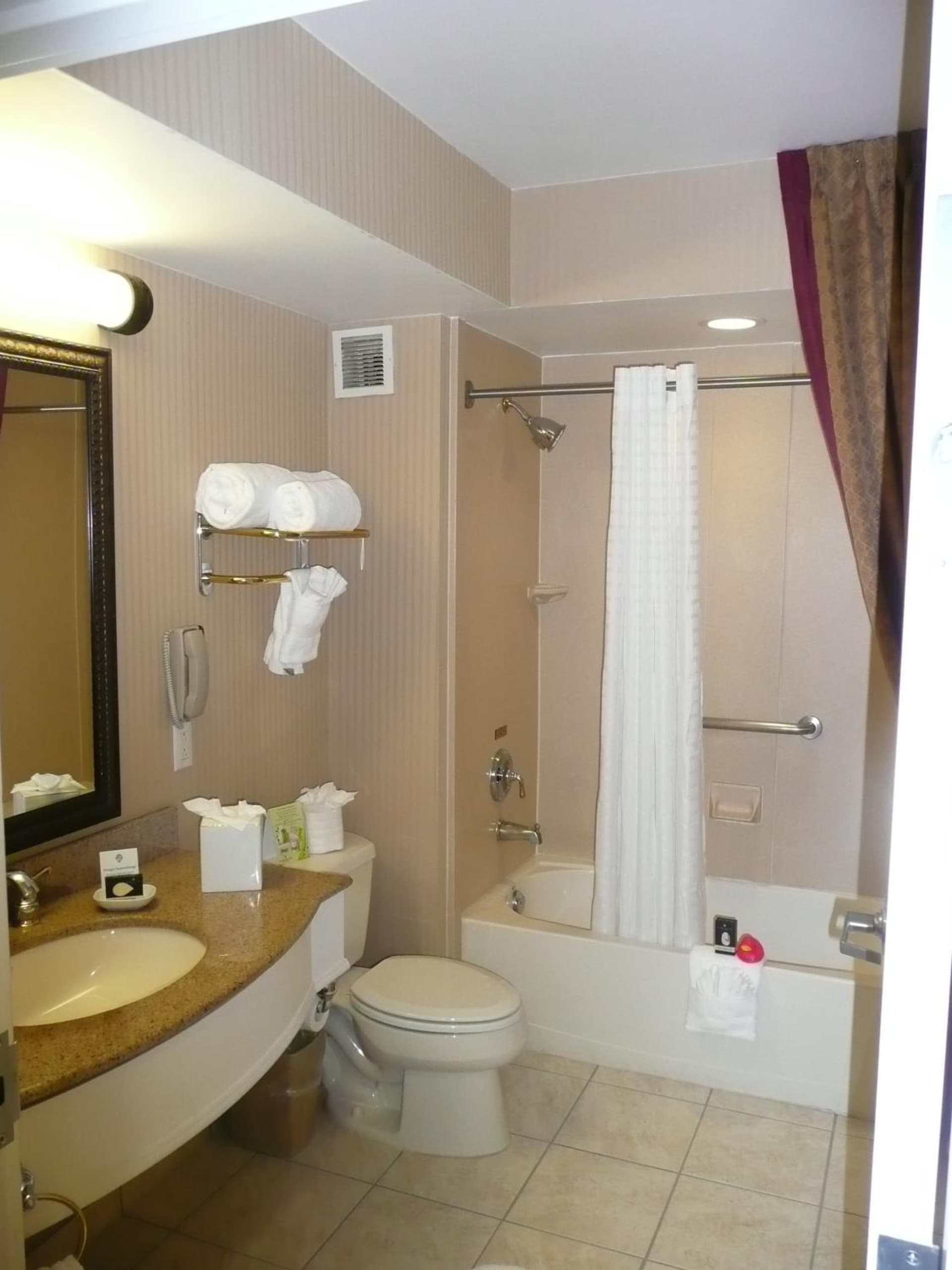 The Wilshire Grand Hotel gallery photo in West Orange, NJ — image 63