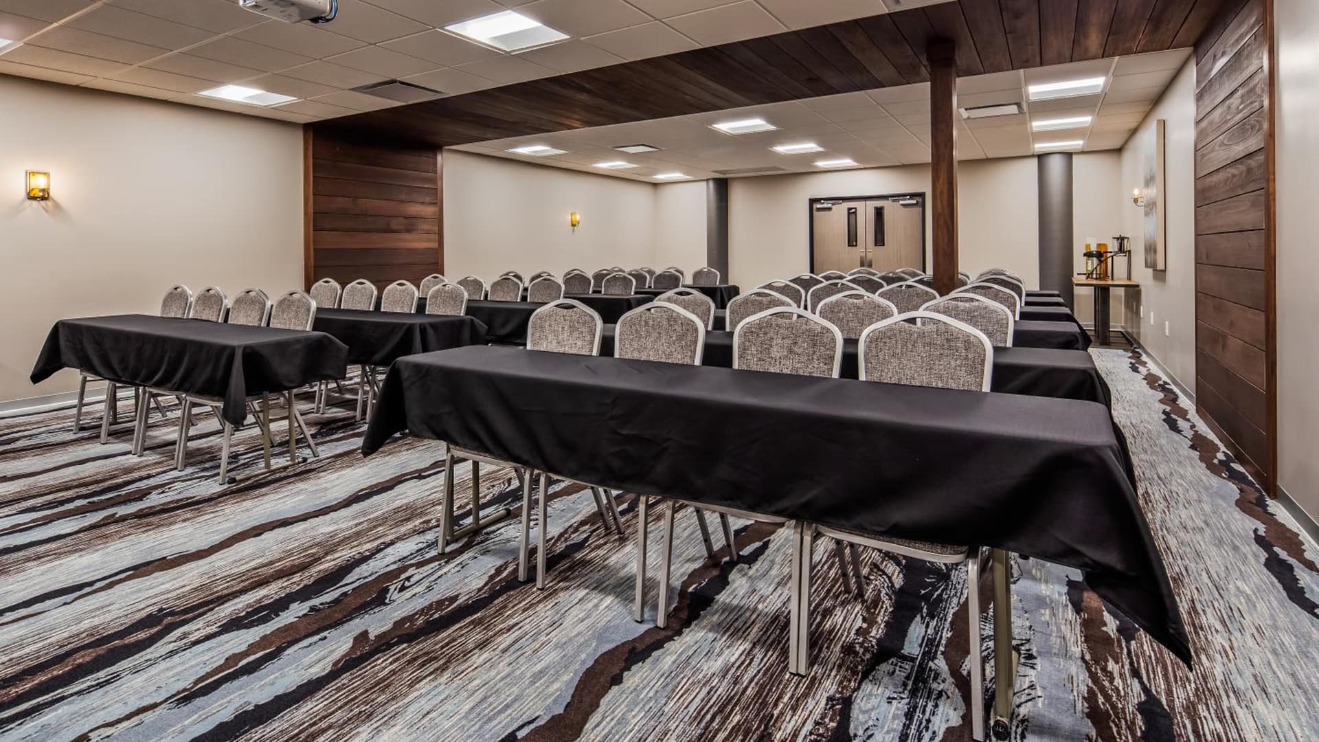 Best Western Premier Des Moines-Ankeny Hotel gallery photo in Ankeny, IA — image 16