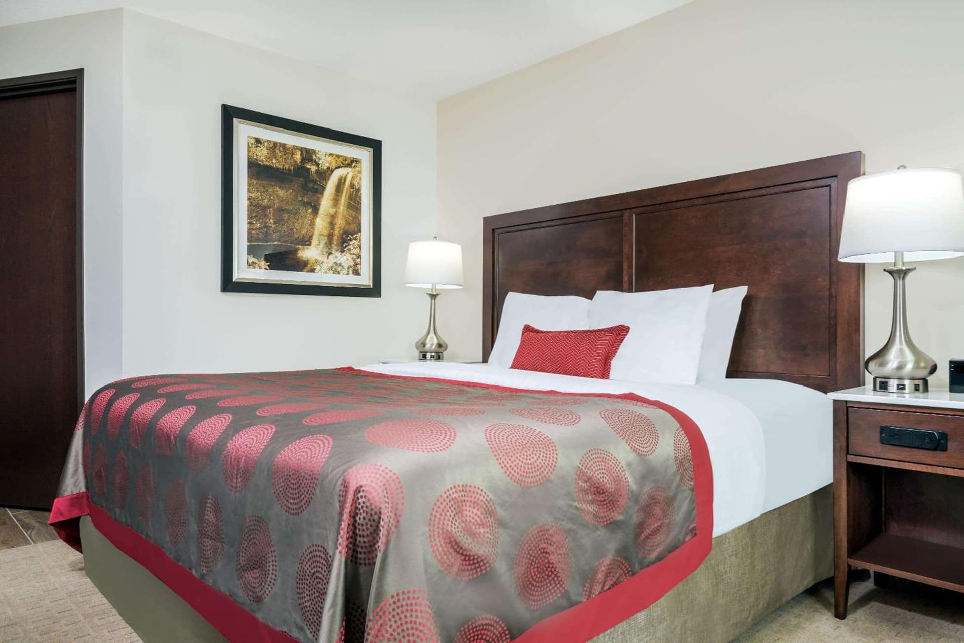 Ramada by Wyndham Minneapolis Golden Valley gallery photo in Minneapolis, MN — image 18