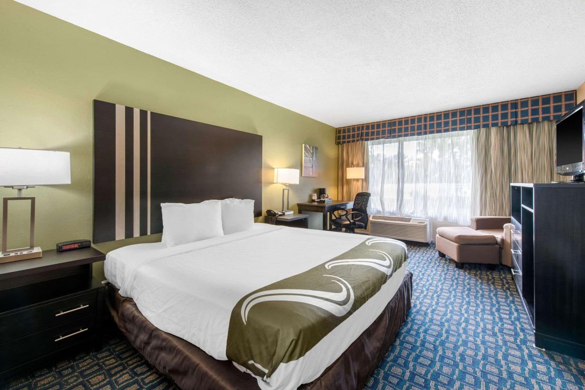 Quality Inn & Suites Brooksville I-75-Dade City property views in Ridge Manor, FL — gallery photo 3